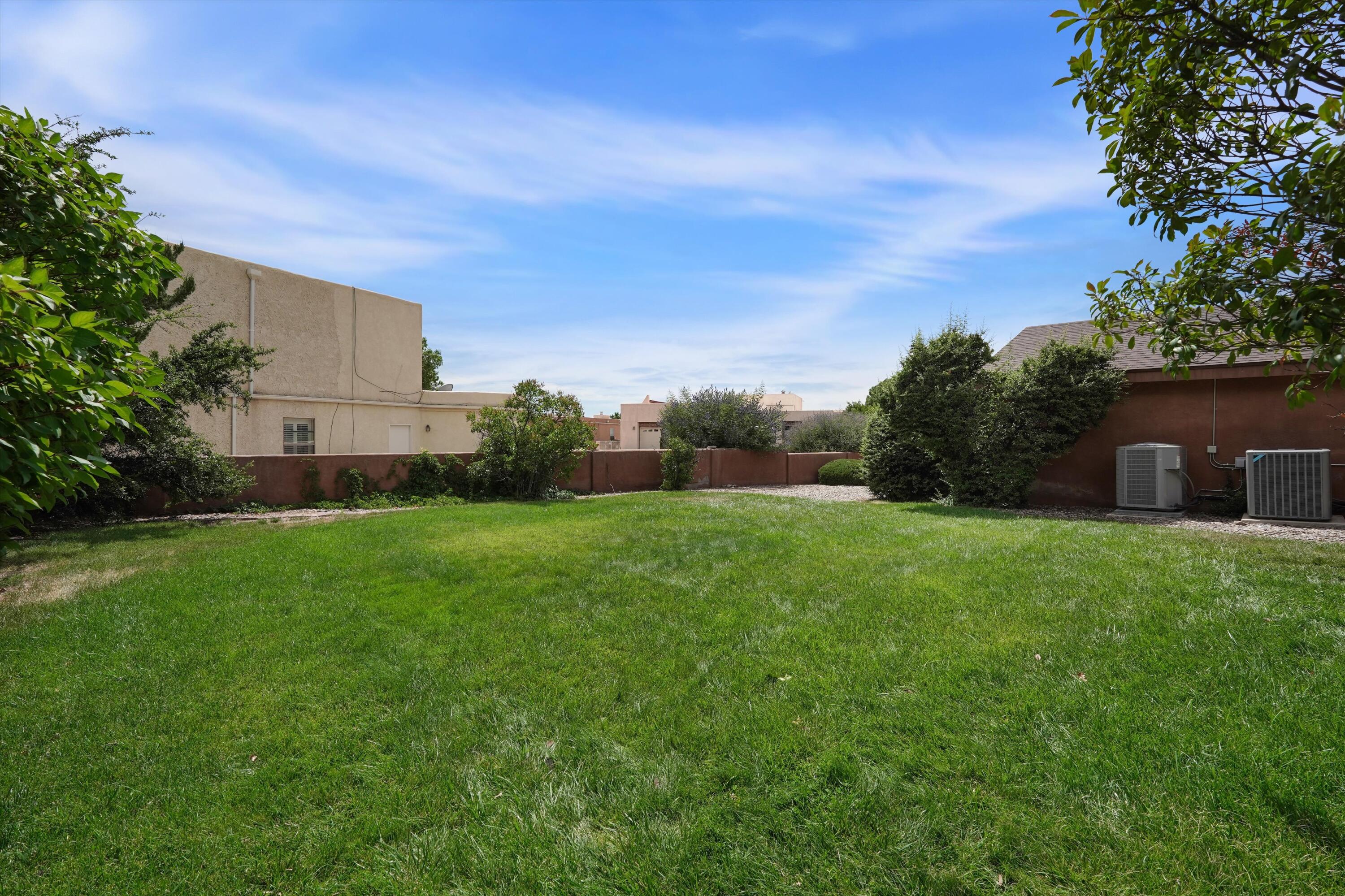 Photo 4 — 13200 Manitoba Drive NE