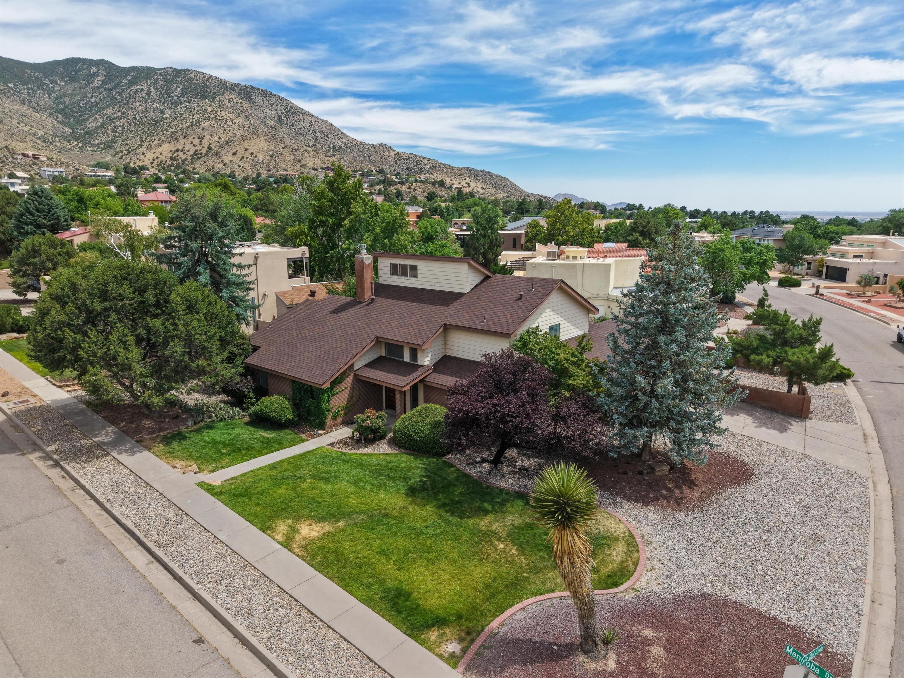 Photo 11 — 13200 Manitoba Drive NE