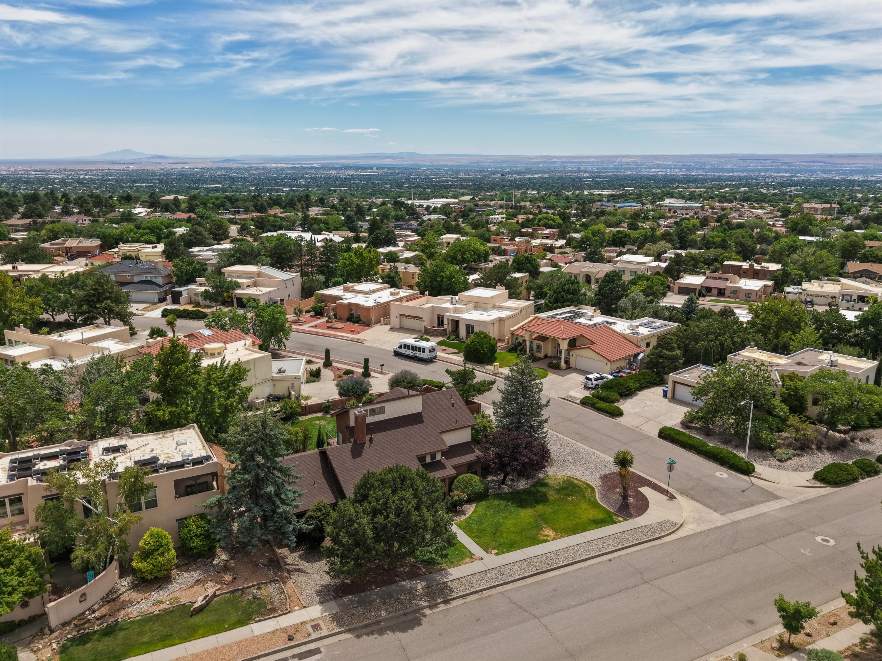 Photo 15 — 13200 Manitoba Drive NE