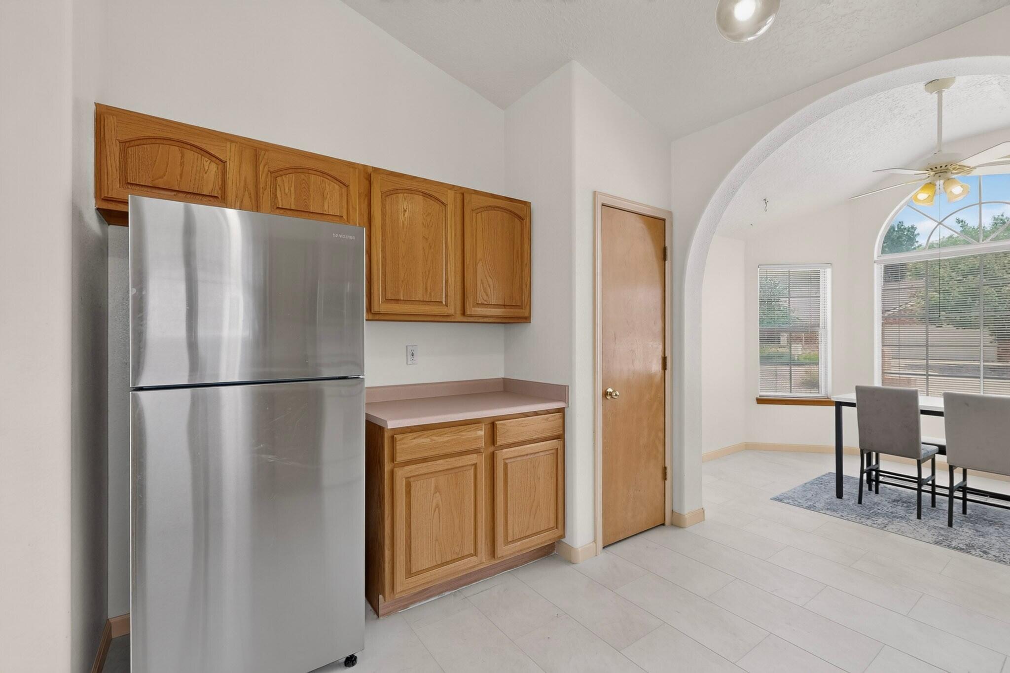 Photo 11 — 53 Juniper Avenue