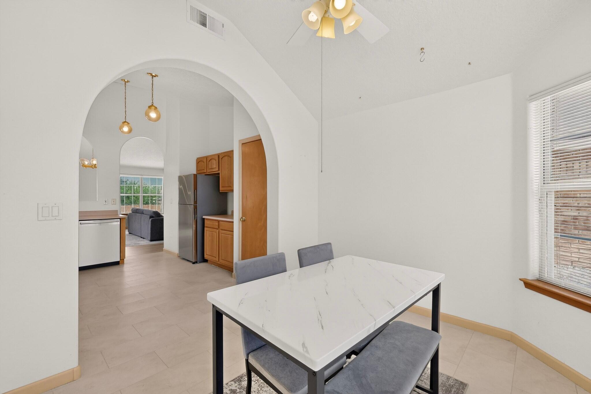 Photo 12 — 53 Juniper Avenue