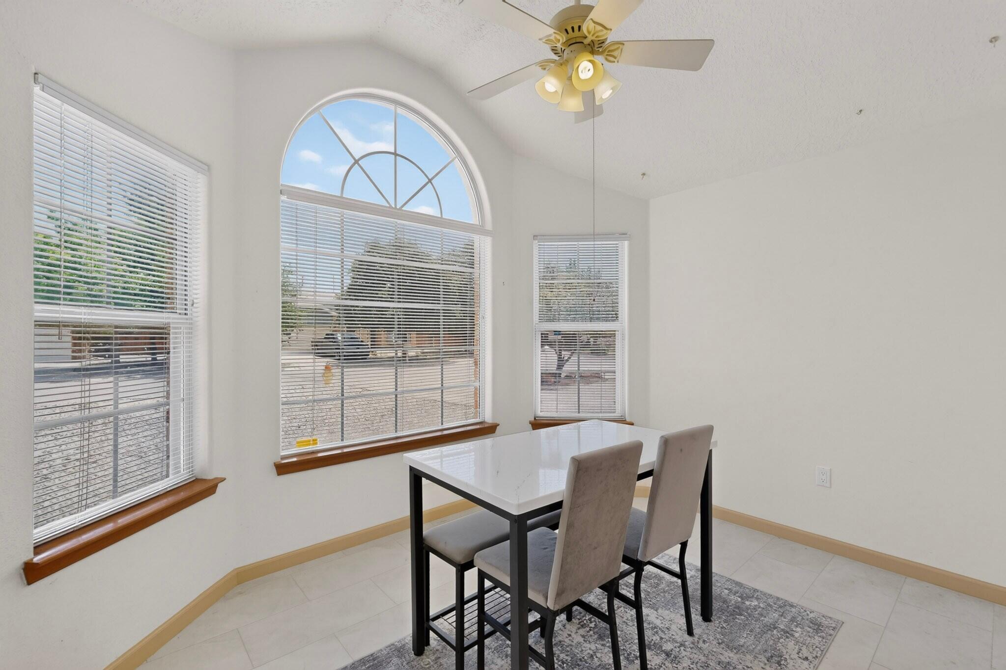 Photo 13 — 53 Juniper Avenue