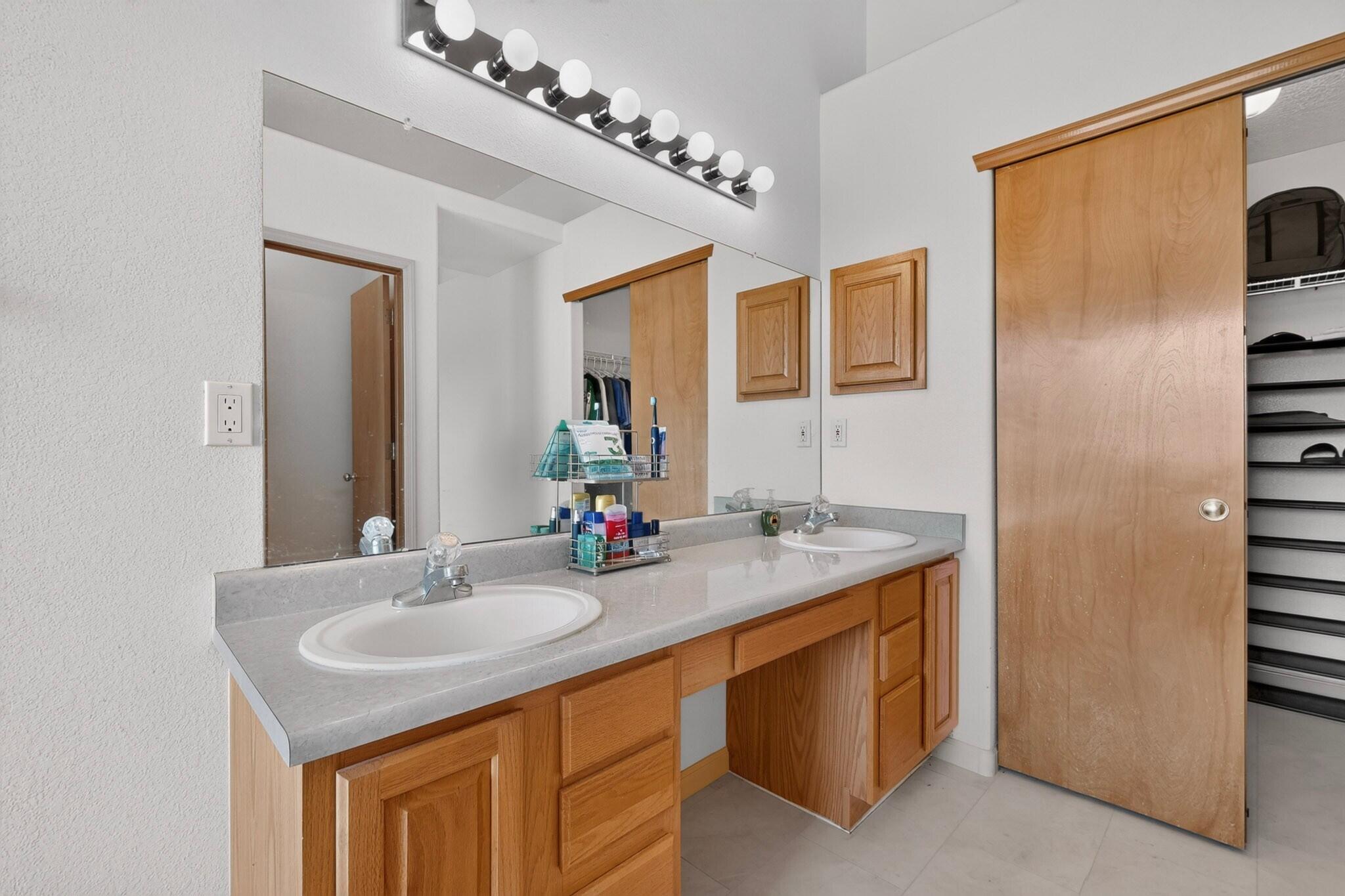 Photo 18 — 53 Juniper Avenue