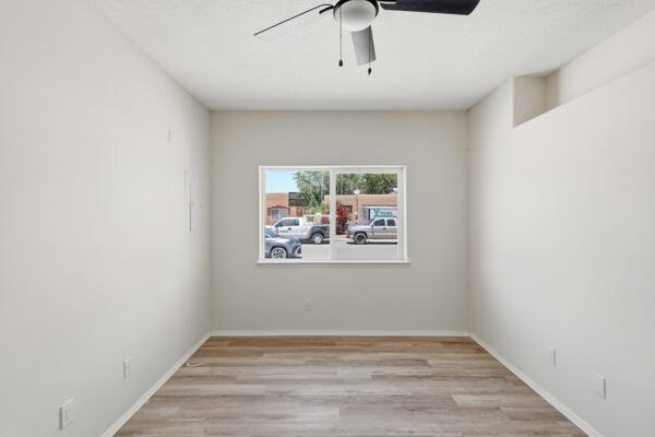 Photo 17 — 473 Garden Avenue SW