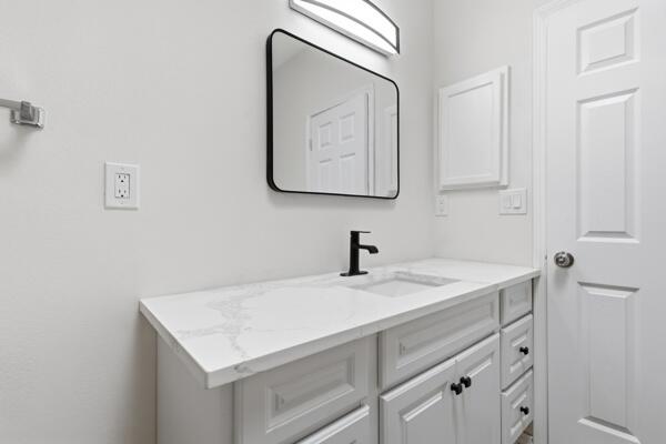 Photo 13 — 473 Garden Avenue SW
