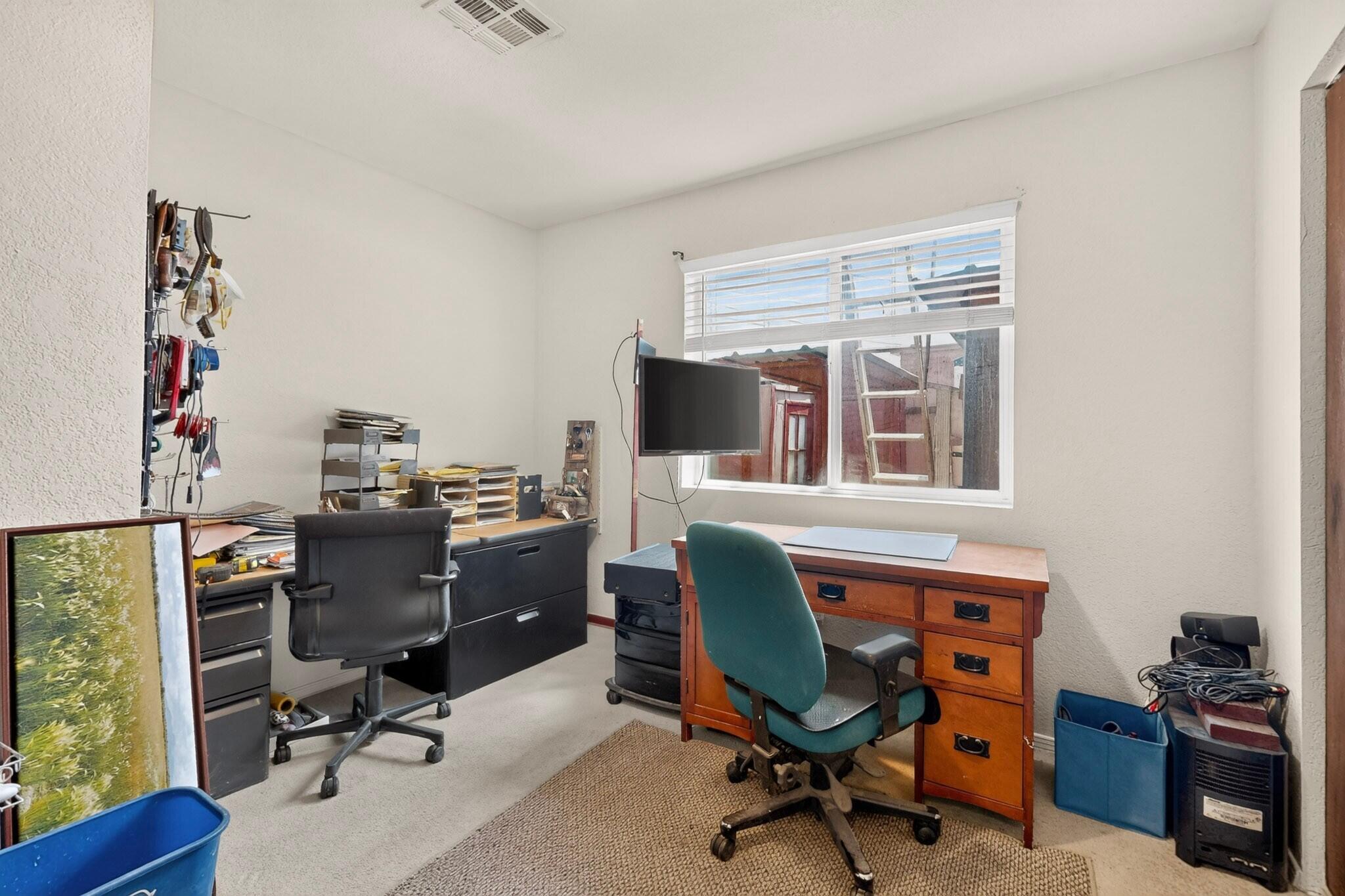 Photo 7 — 103 Green Valley Road NW