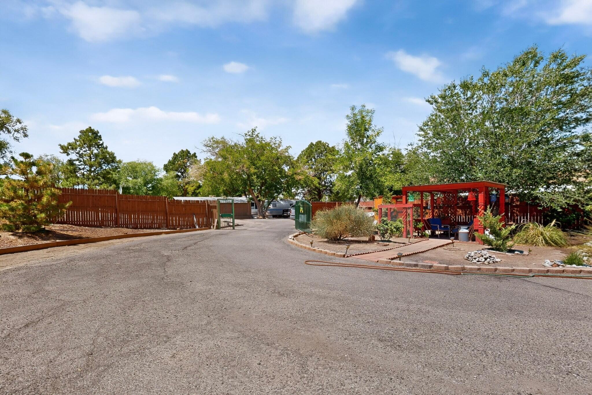 Photo 12 — 103 Green Valley Road NW