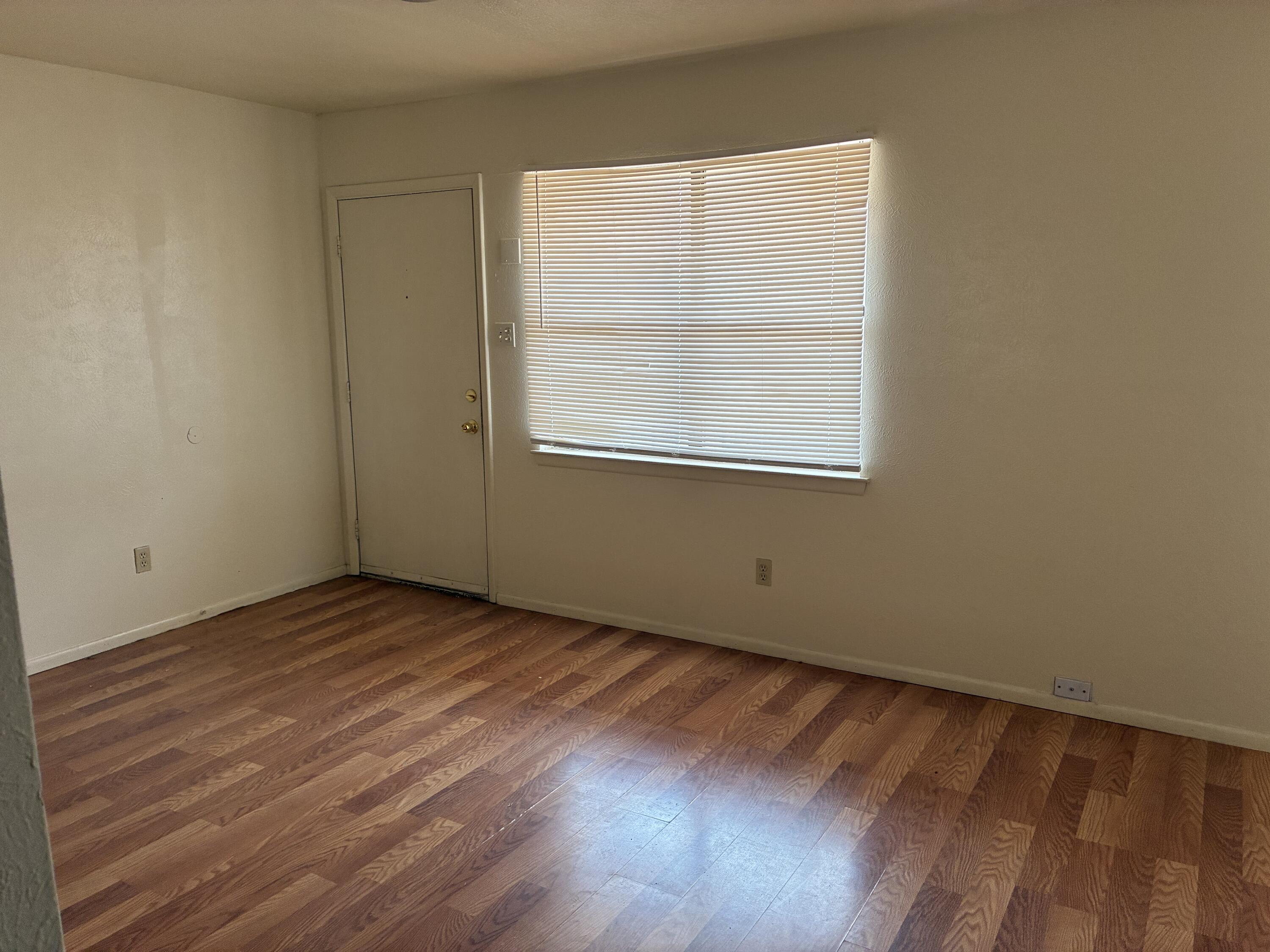 Photo 2 — 538 Ortiz Drive SE