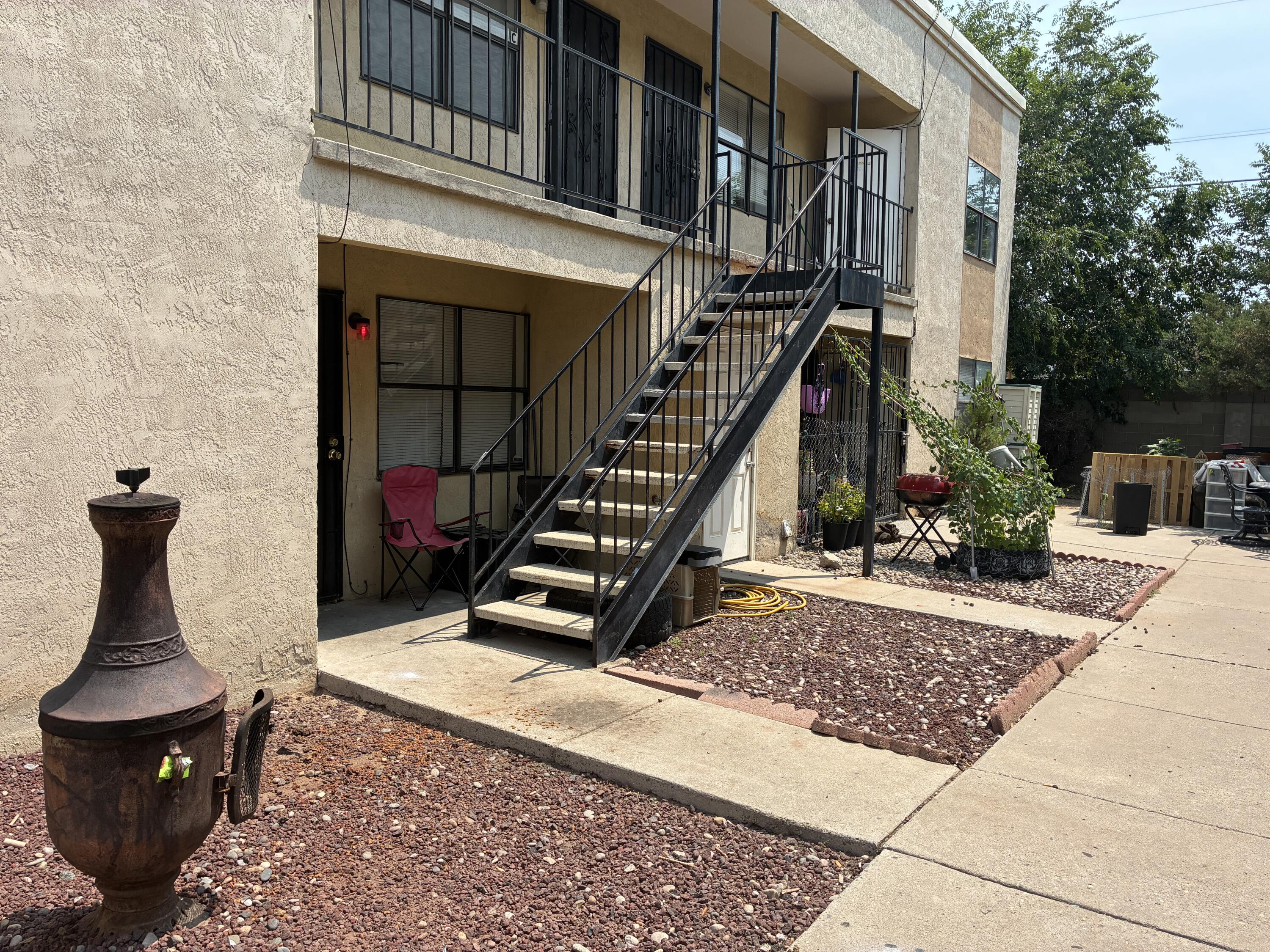 Photo 11 — 538 Ortiz Drive SE