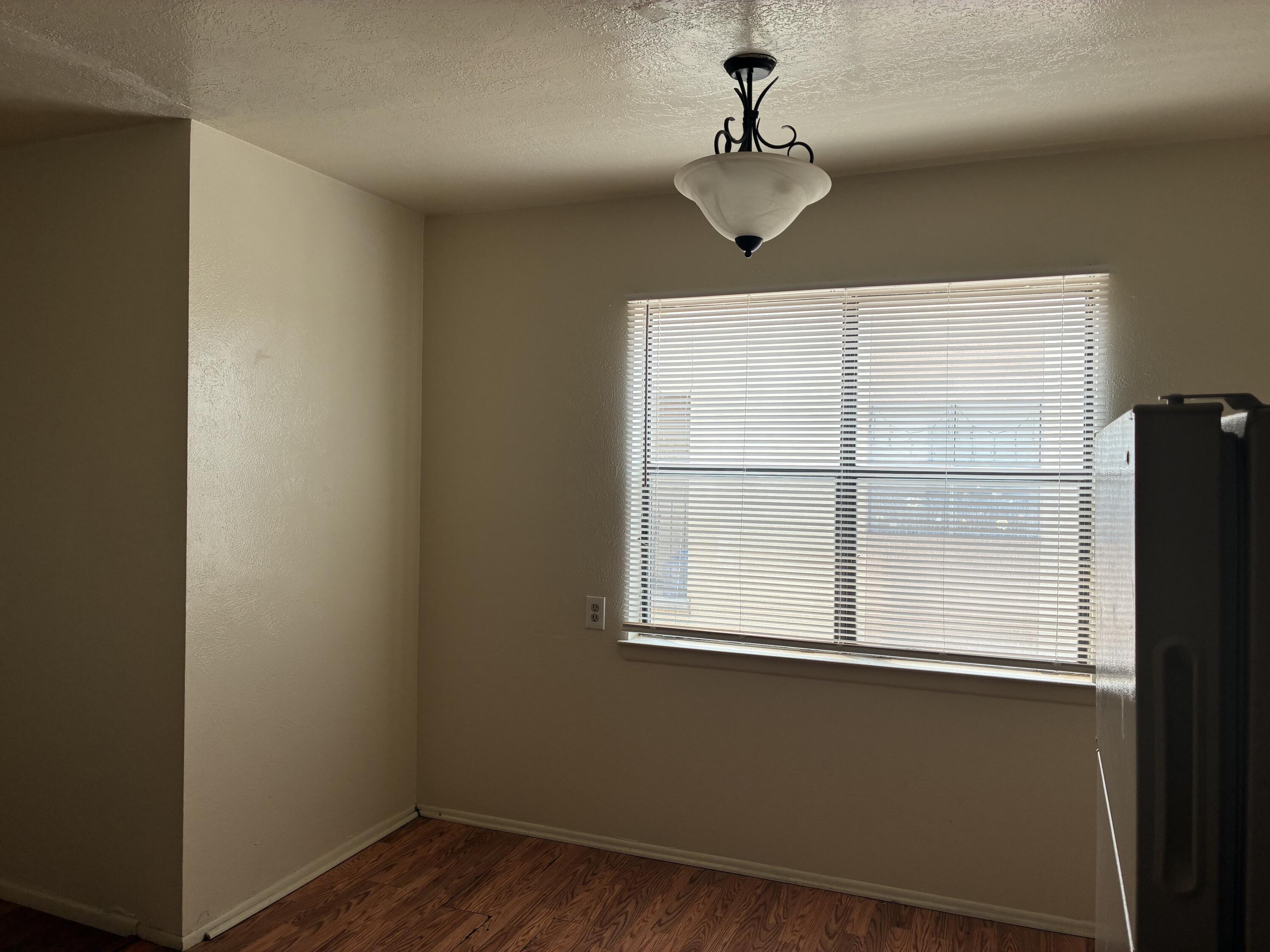 Photo 5 — 540 Ortiz Drive SE