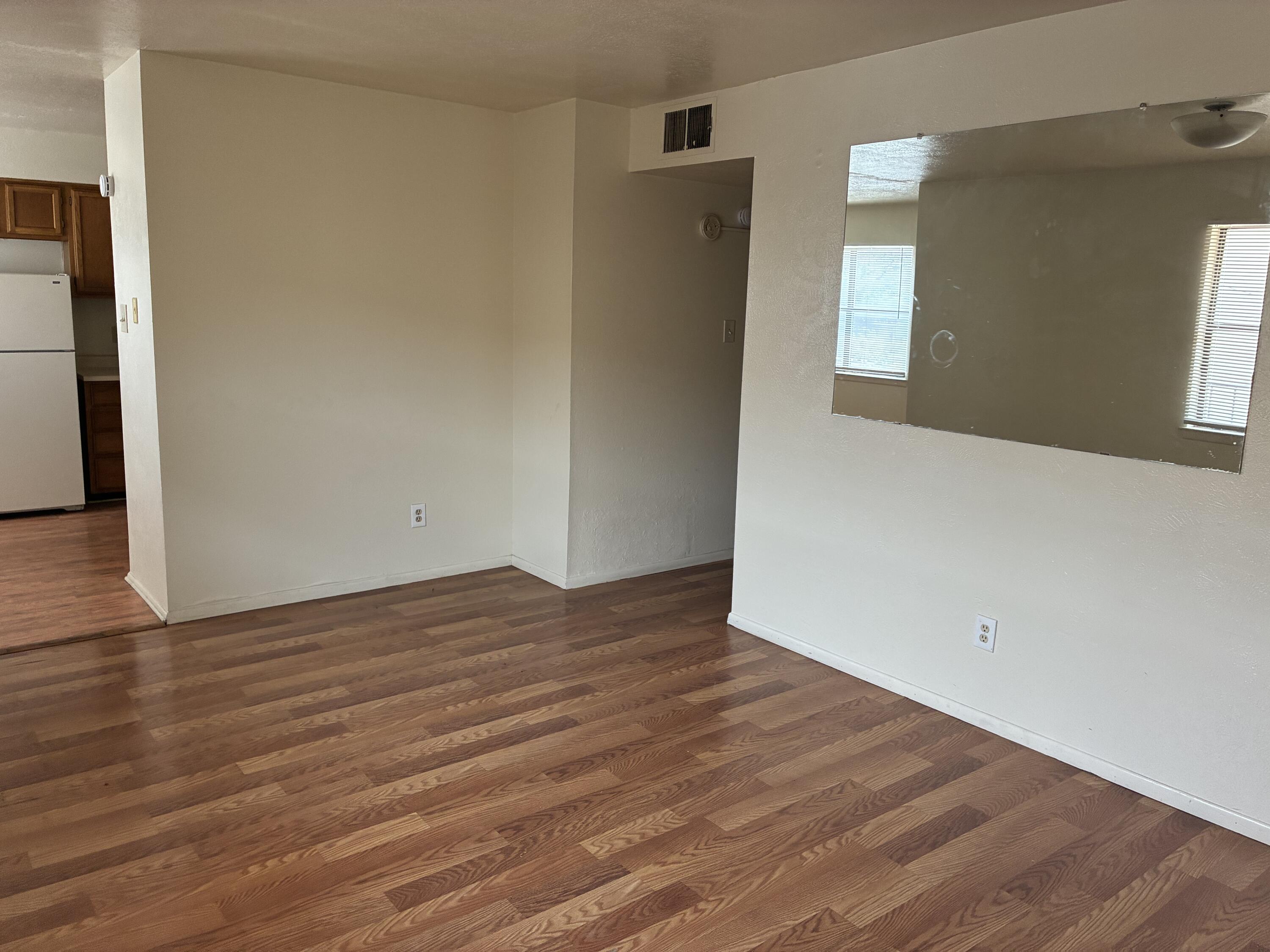 Photo 3 — 540 Ortiz Drive SE