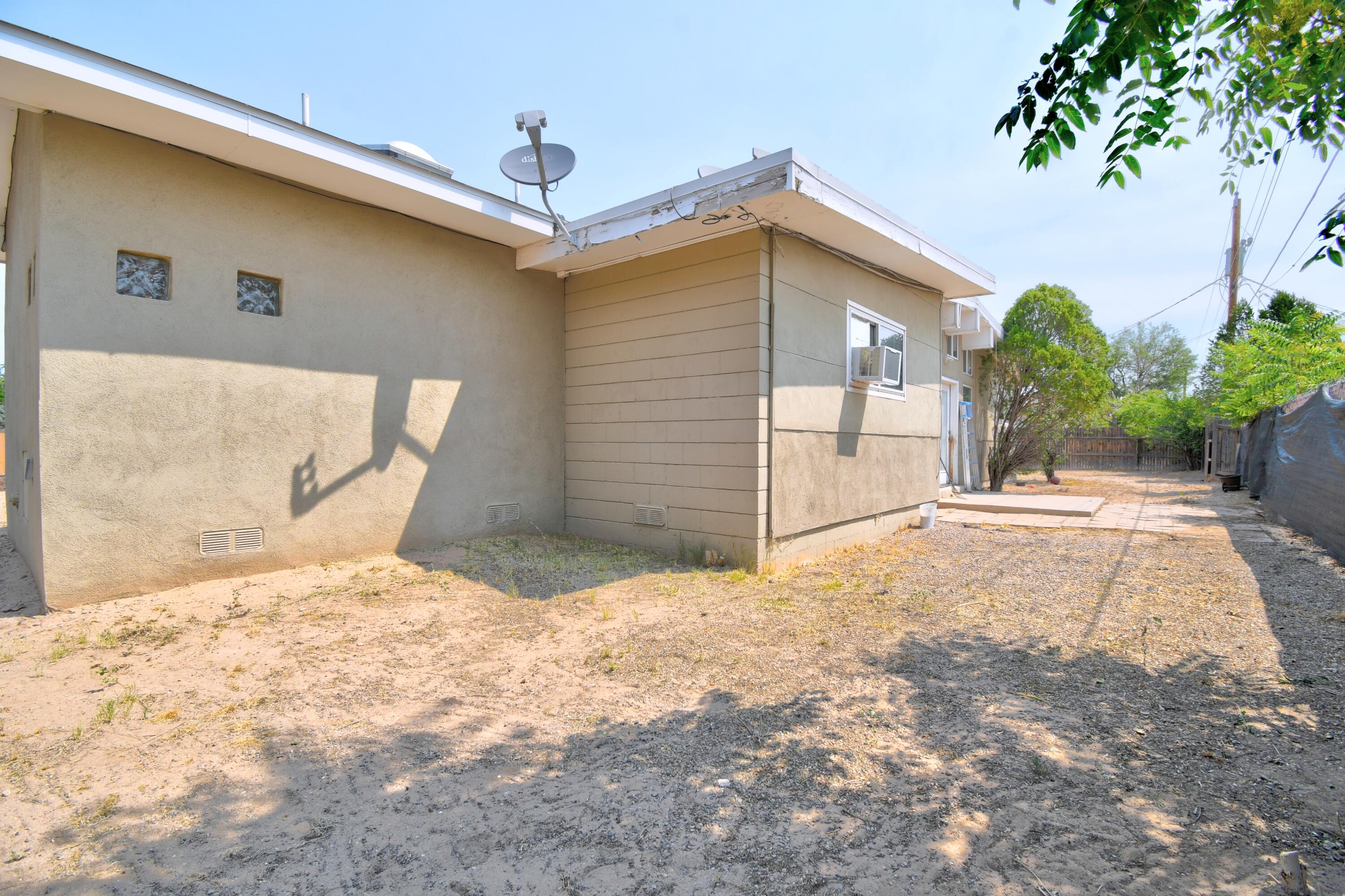 Photo 8 — 9730 Golf Course Road NW
