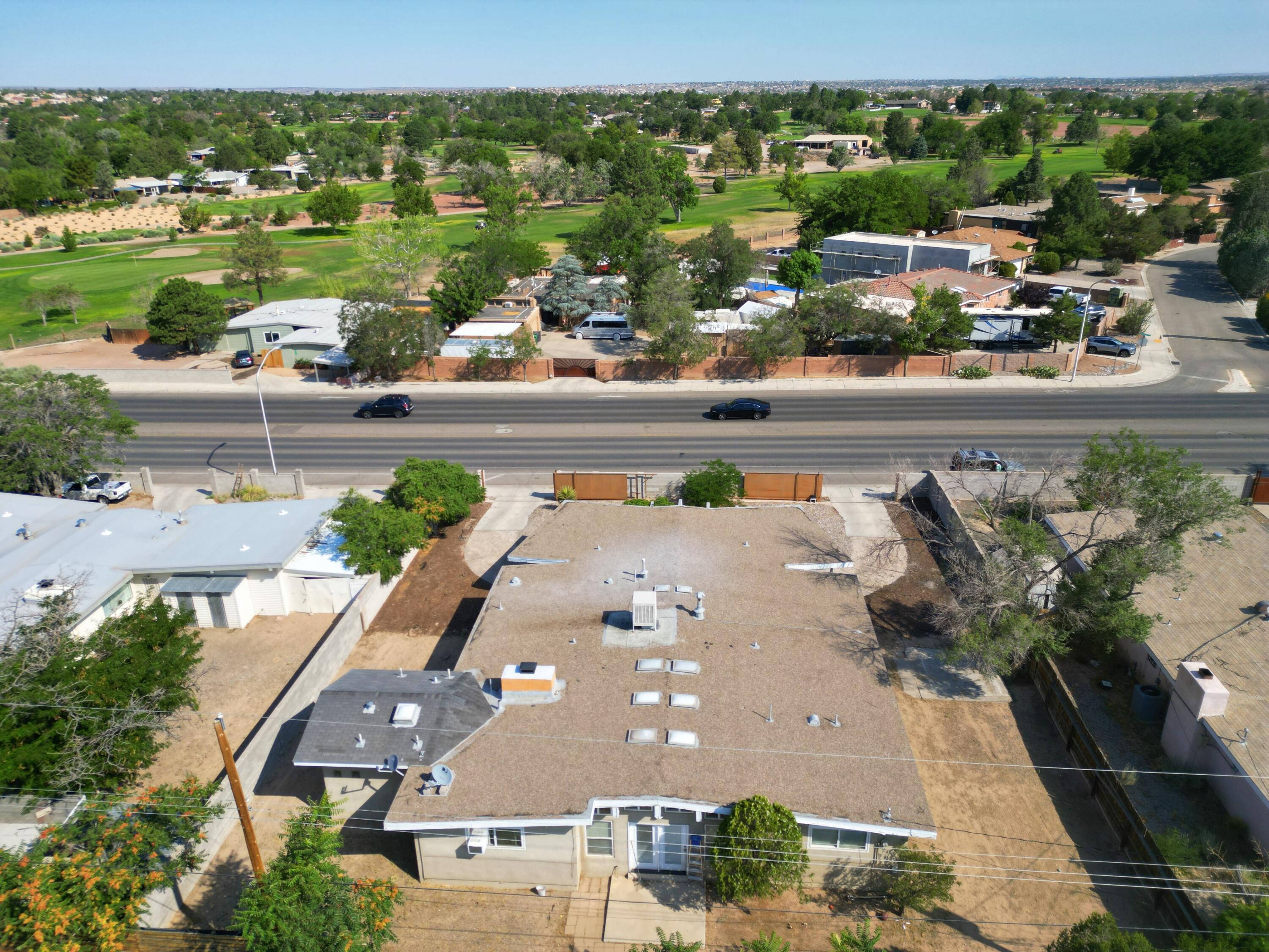 Photo 5 — 9730 Golf Course Road NW