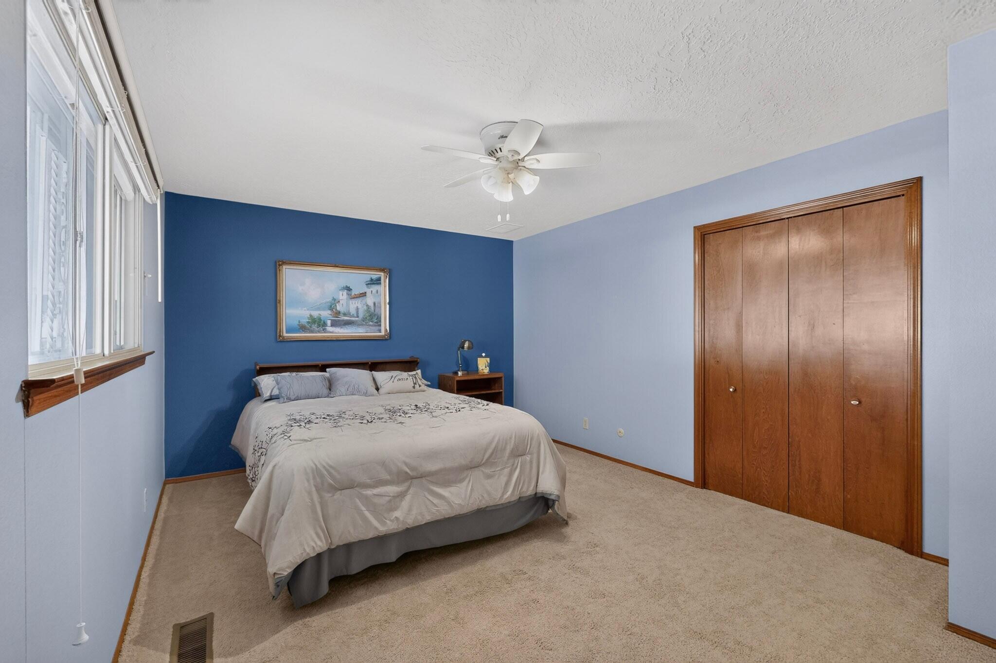 Photo 17 — 1119 Upland Drive NE