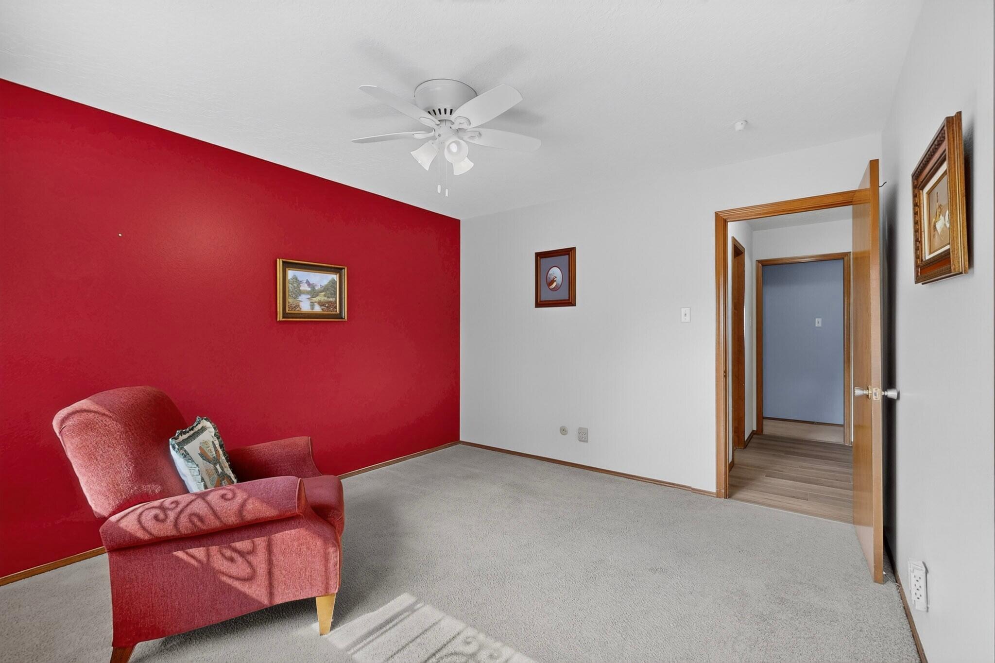 Photo 13 — 1119 Upland Drive NE