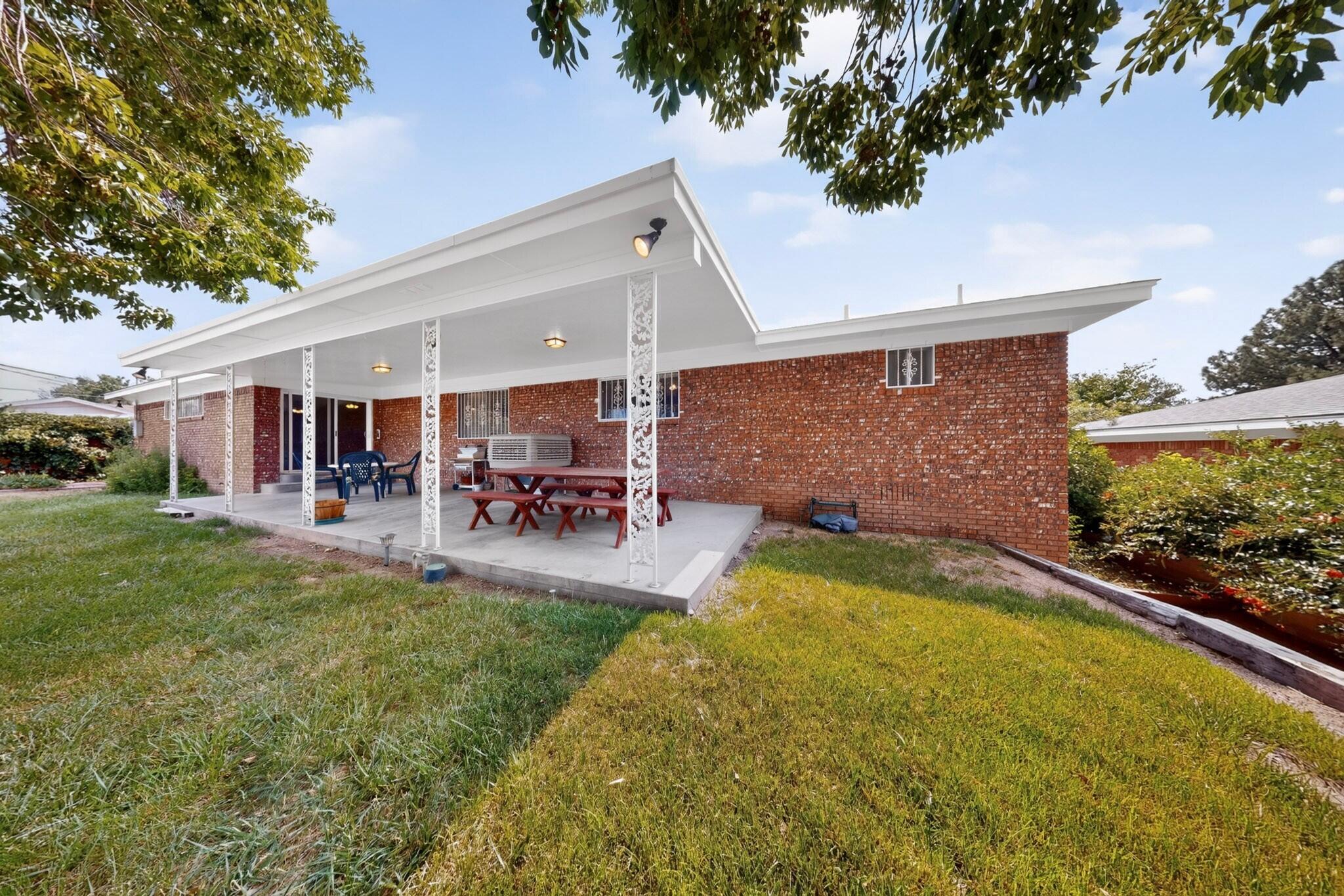 Photo 6 — 1119 Upland Drive NE