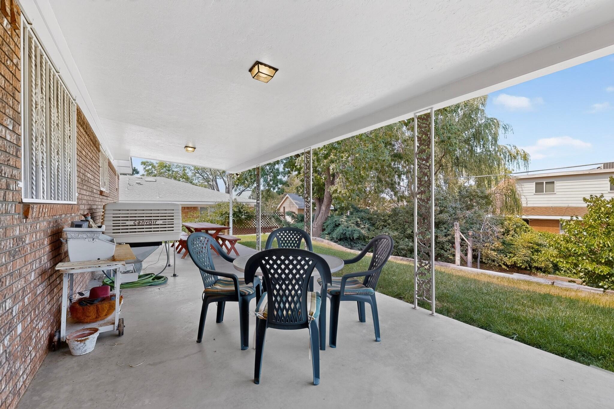 Photo 5 — 1119 Upland Drive NE