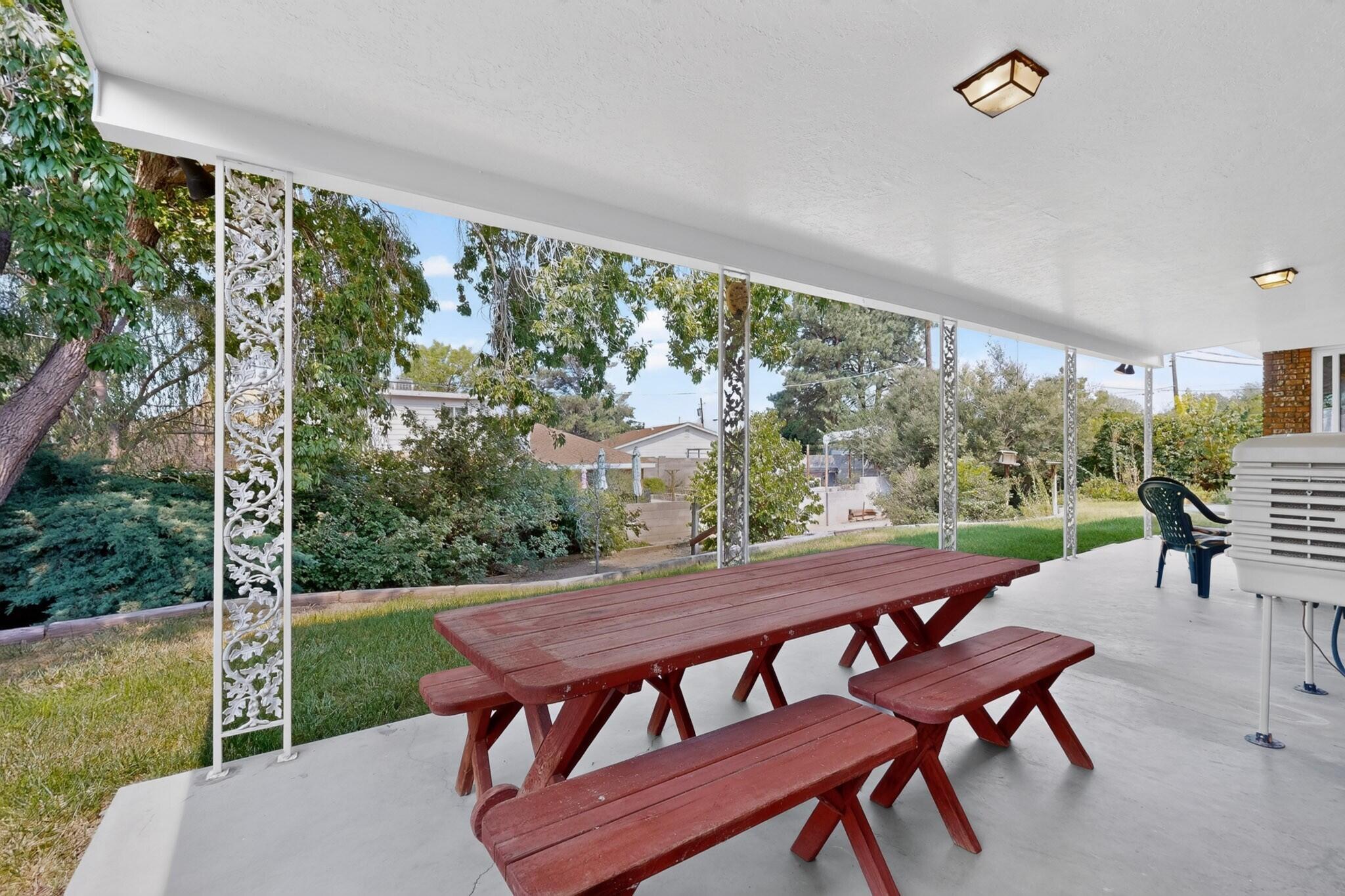 Photo 4 — 1119 Upland Drive NE
