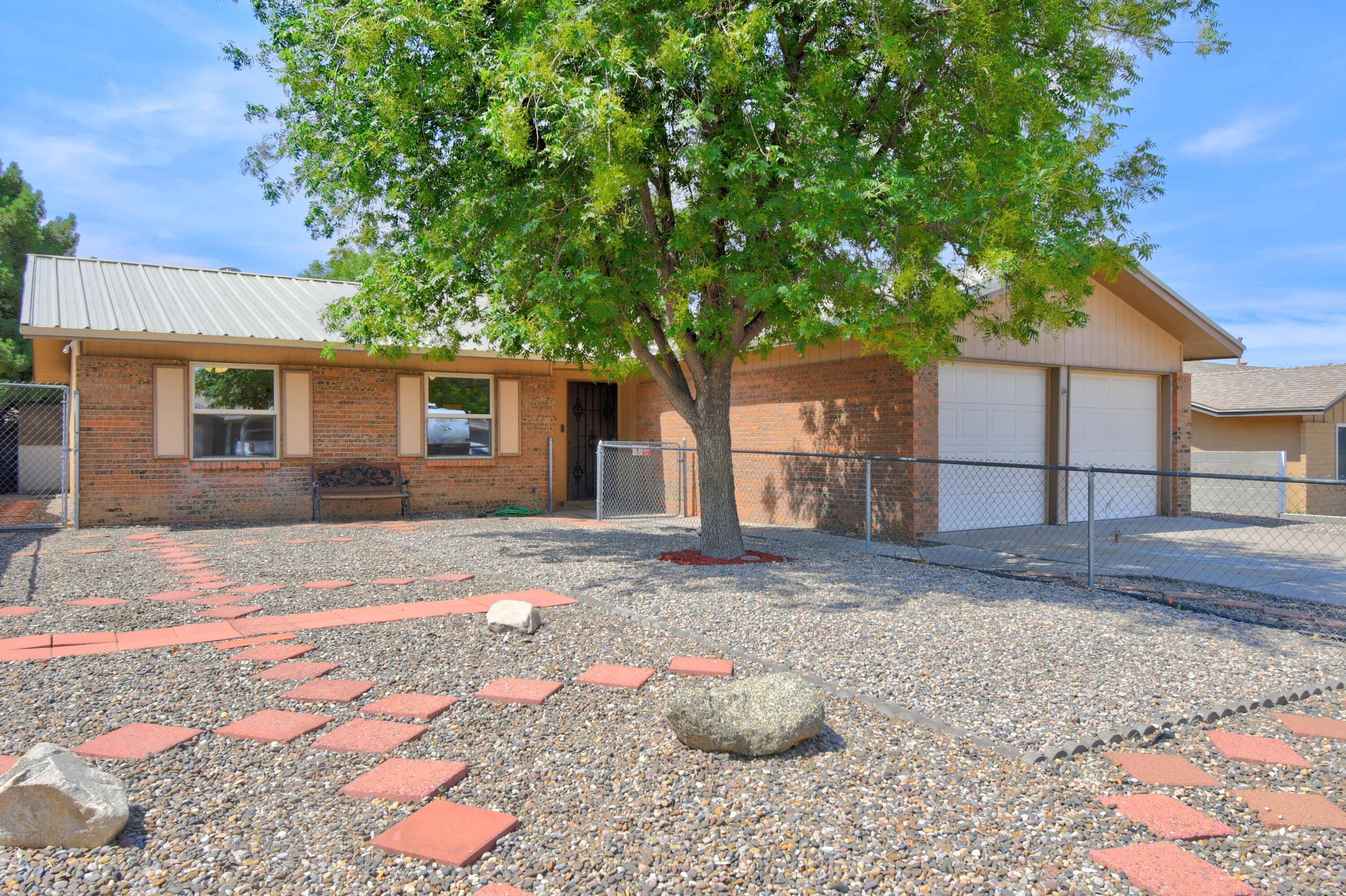 13406 Pierce Arrow Road NE, Albuquerque, NM 87112