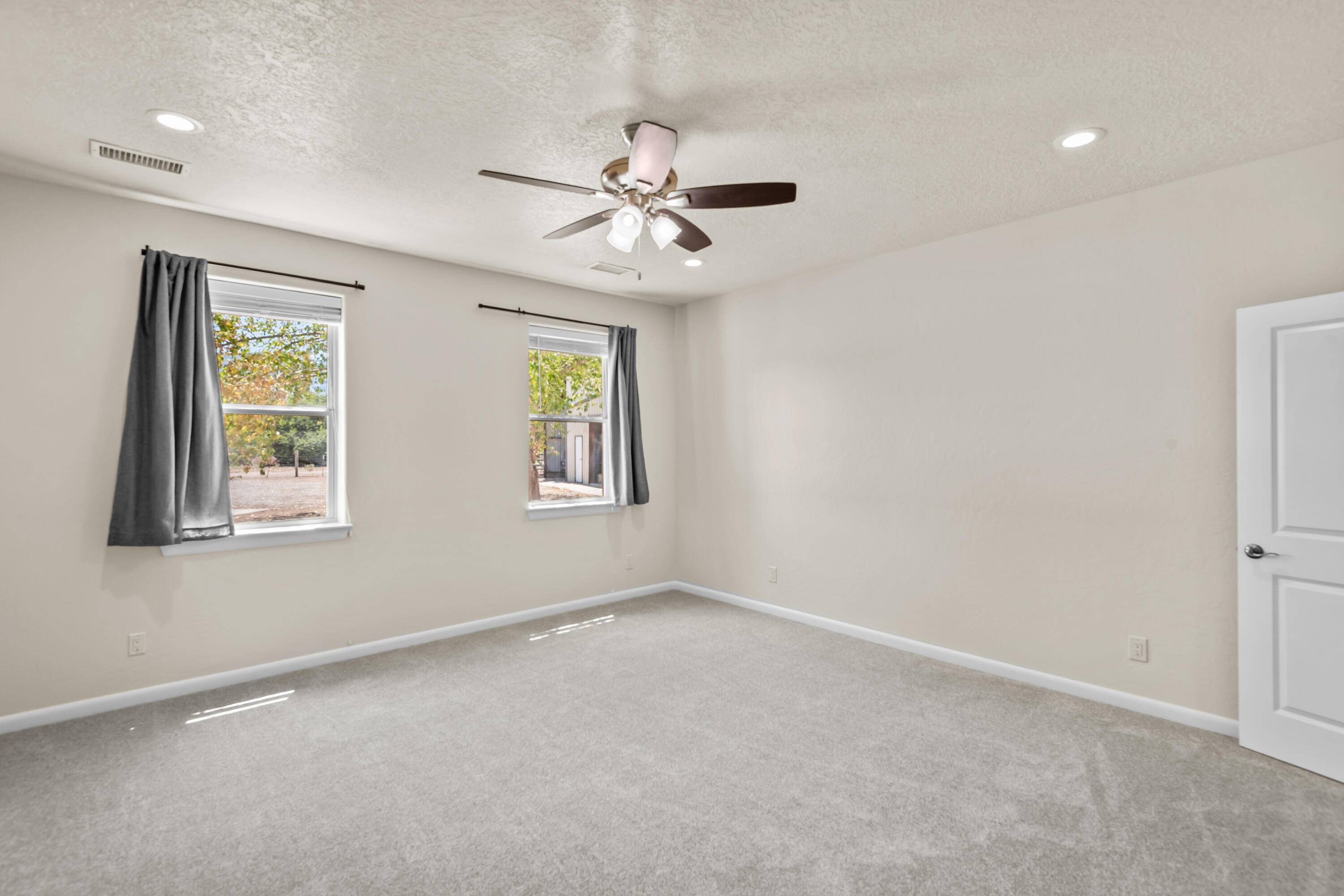 Photo 16 — 480 Paseo Dulcelina Road