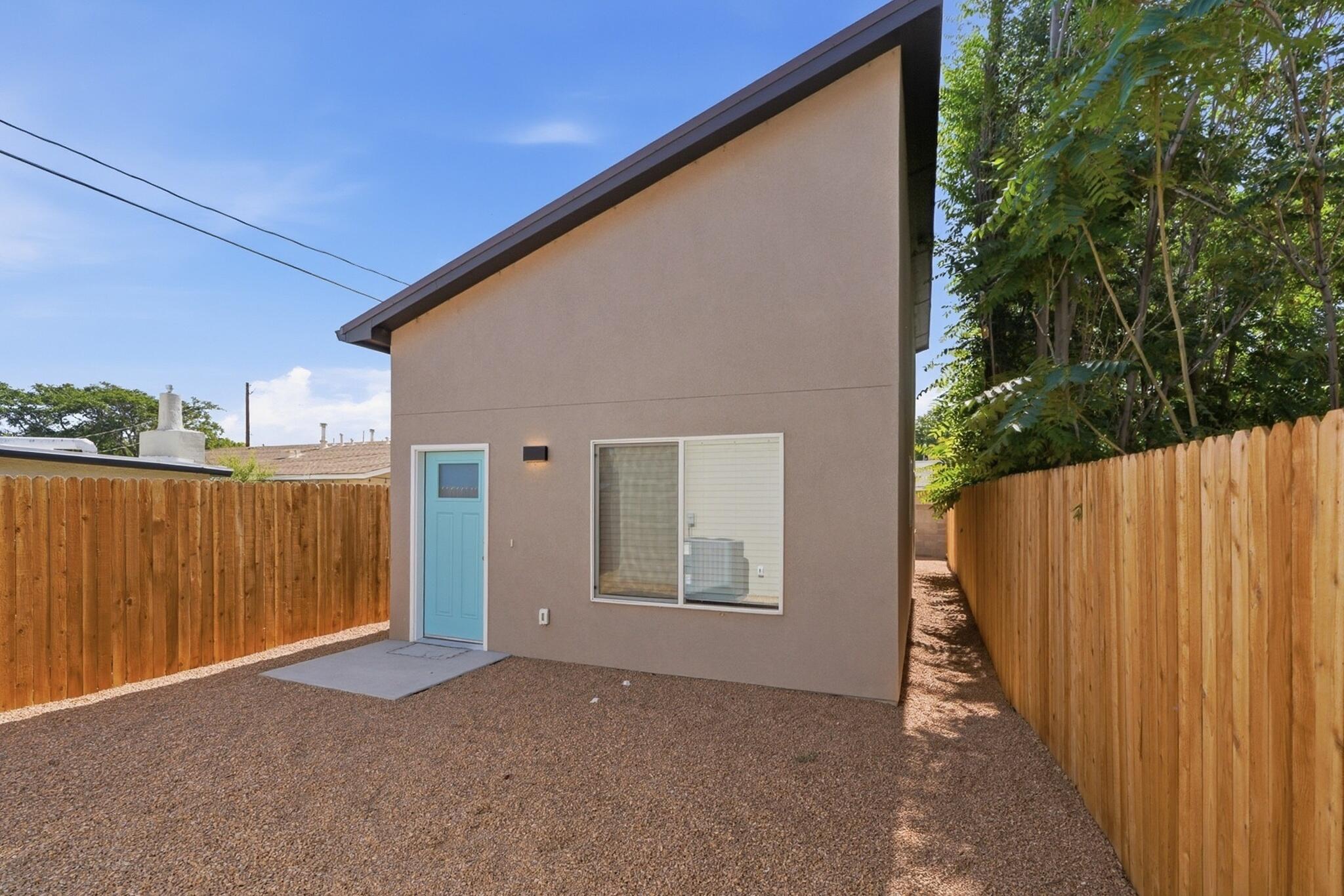 Photo 17 — 1100A 10th Street SW