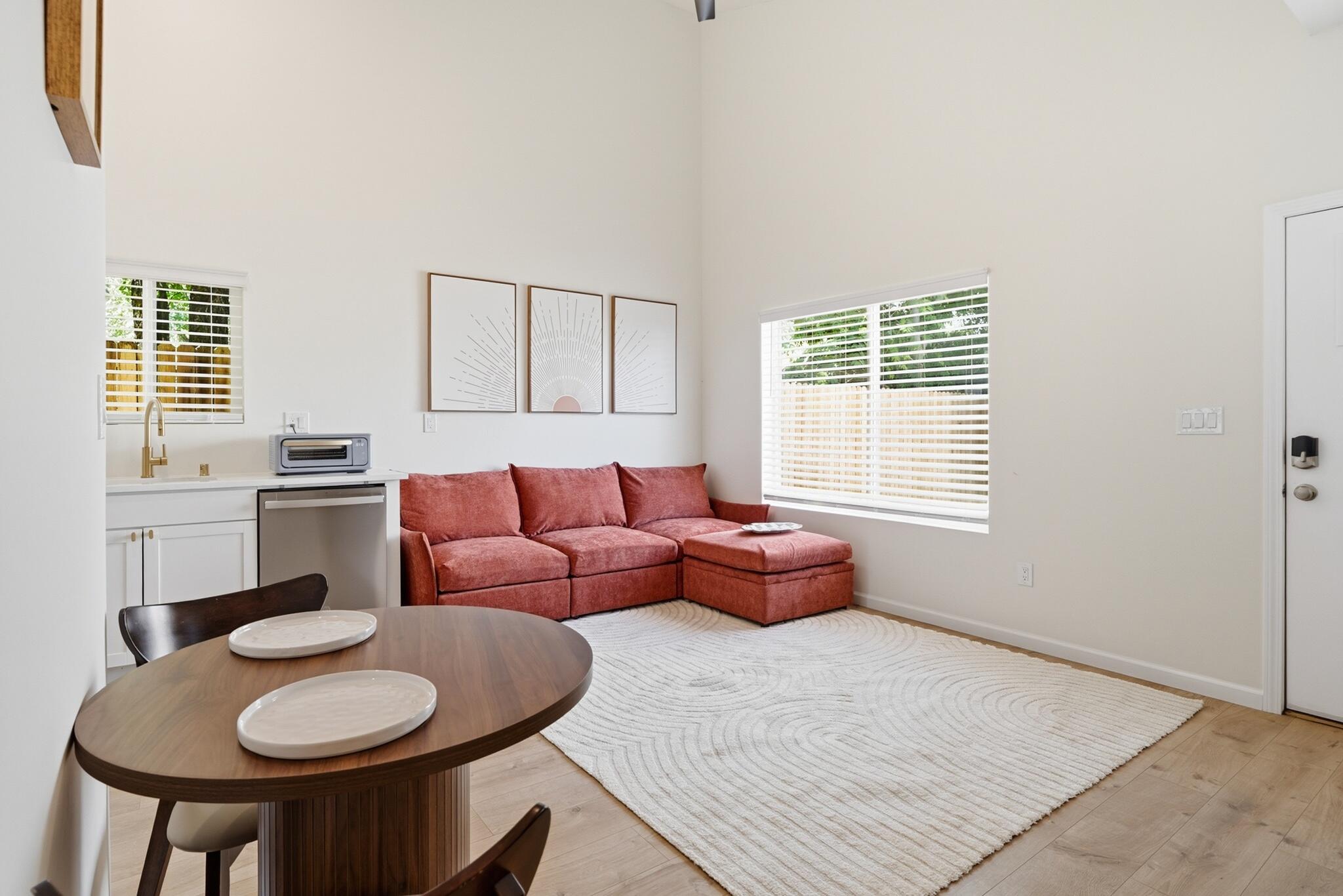 Photo 13 — 1100A 10th Street SW