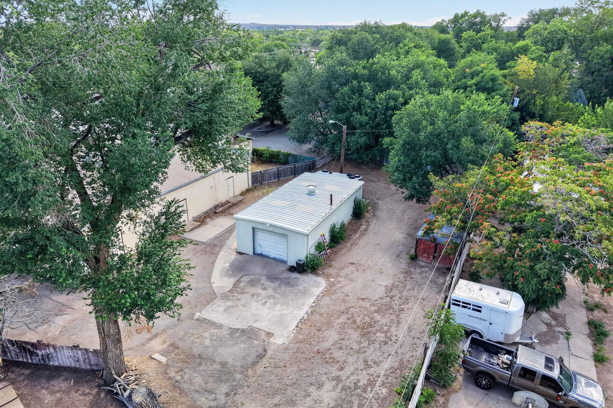 Photo 8 — 9705 Rio Grande Boulevard NW