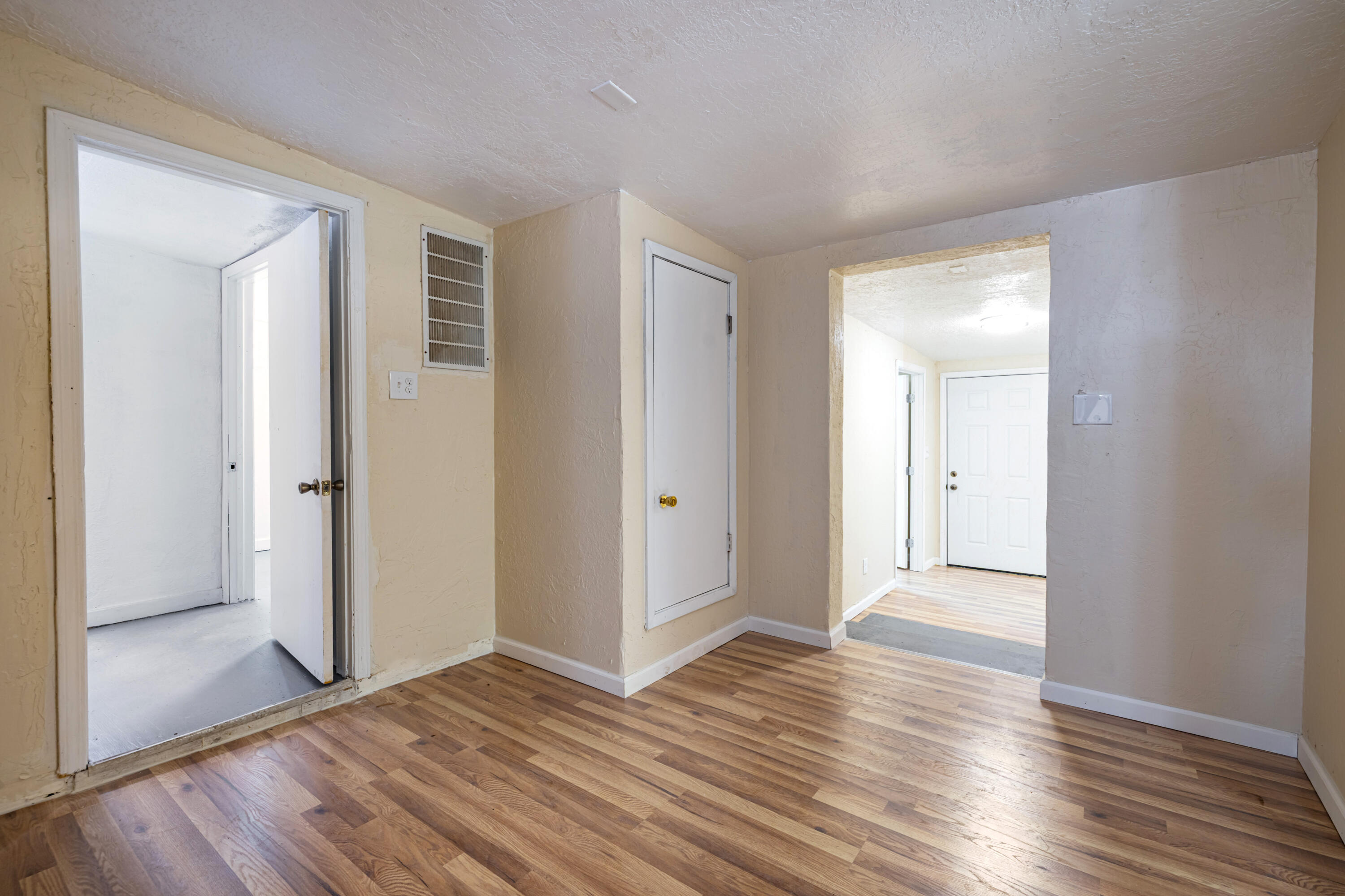 Photo 17 — 711 Anthony Drive