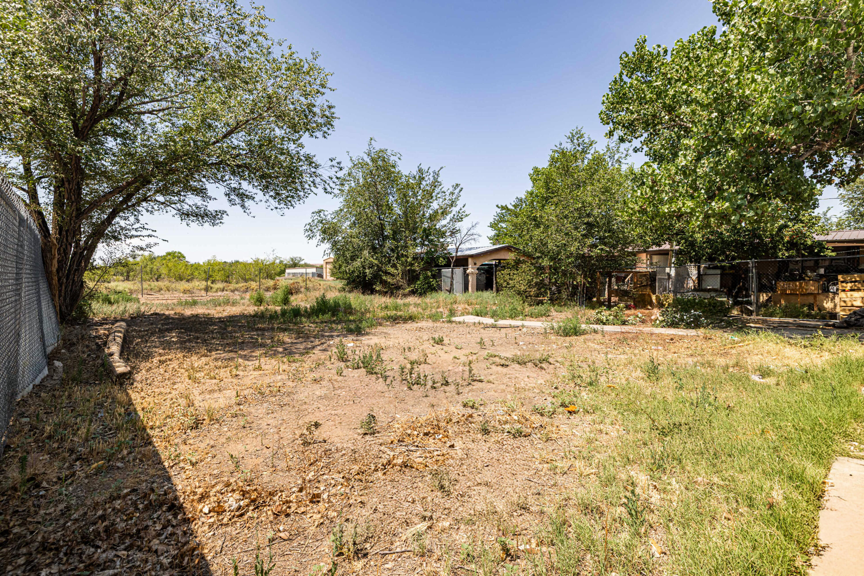 Photo 3 — 711 Anthony Drive