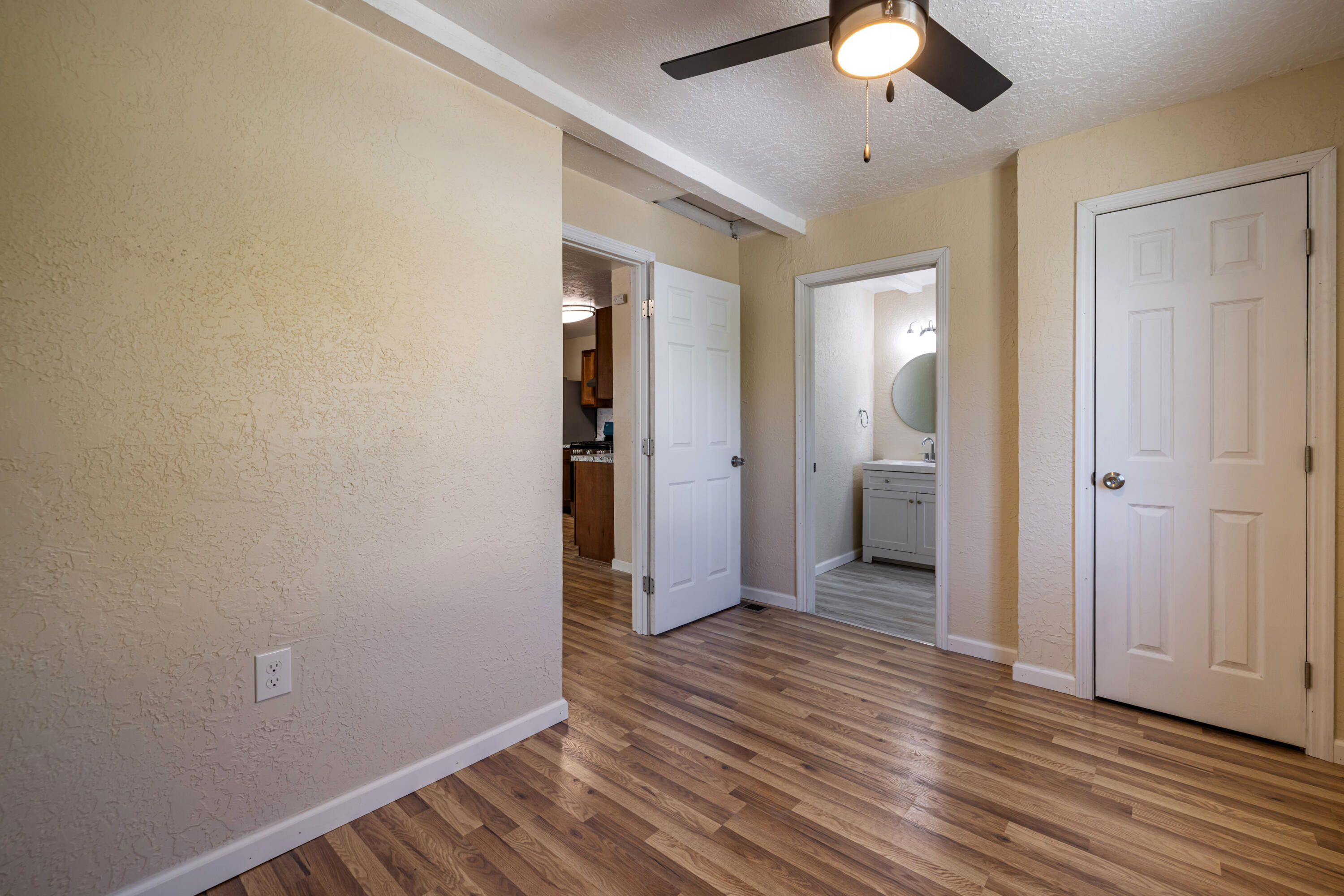 Photo 14 — 711 Anthony Drive
