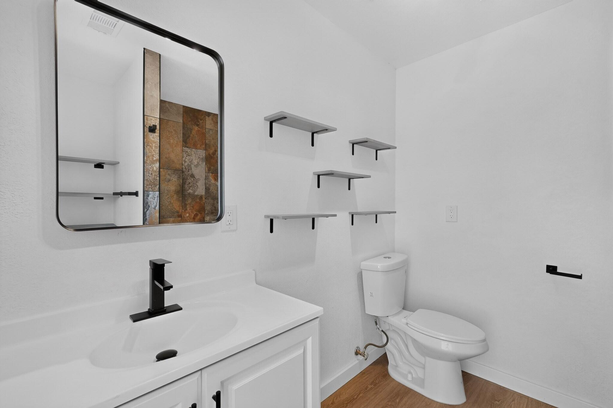 Photo 10 — 6707 Wills Way SW