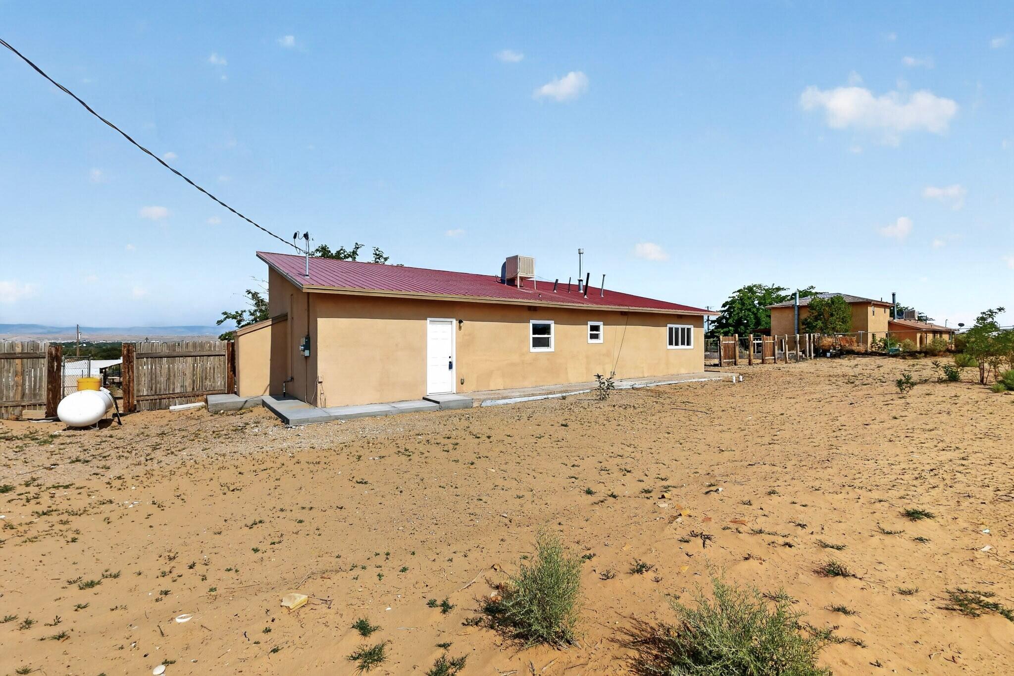 Photo 4 — 6707 Wills Way SW