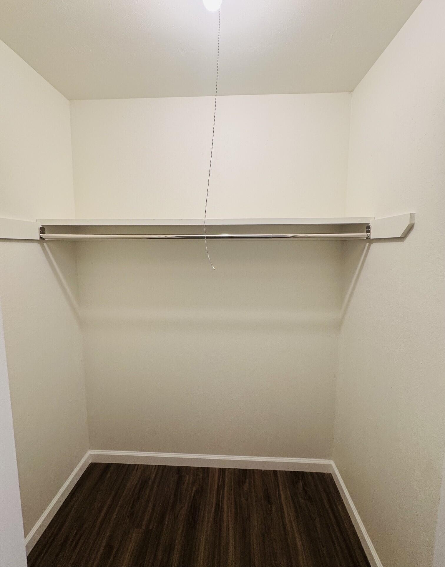 Photo 9 — 4707 Huntington Drive NE