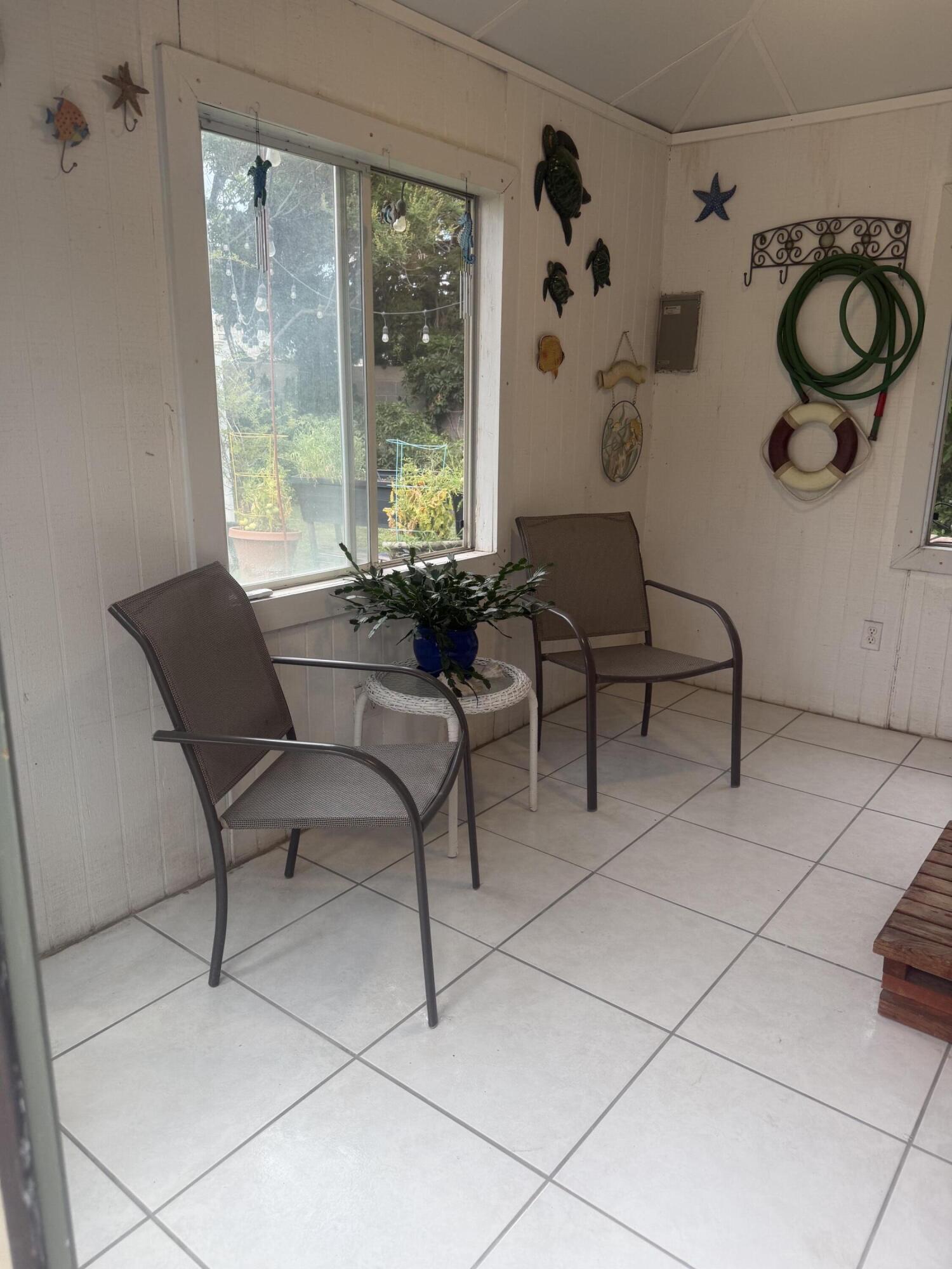 Photo 14 — 1308 Valencia Drive NE