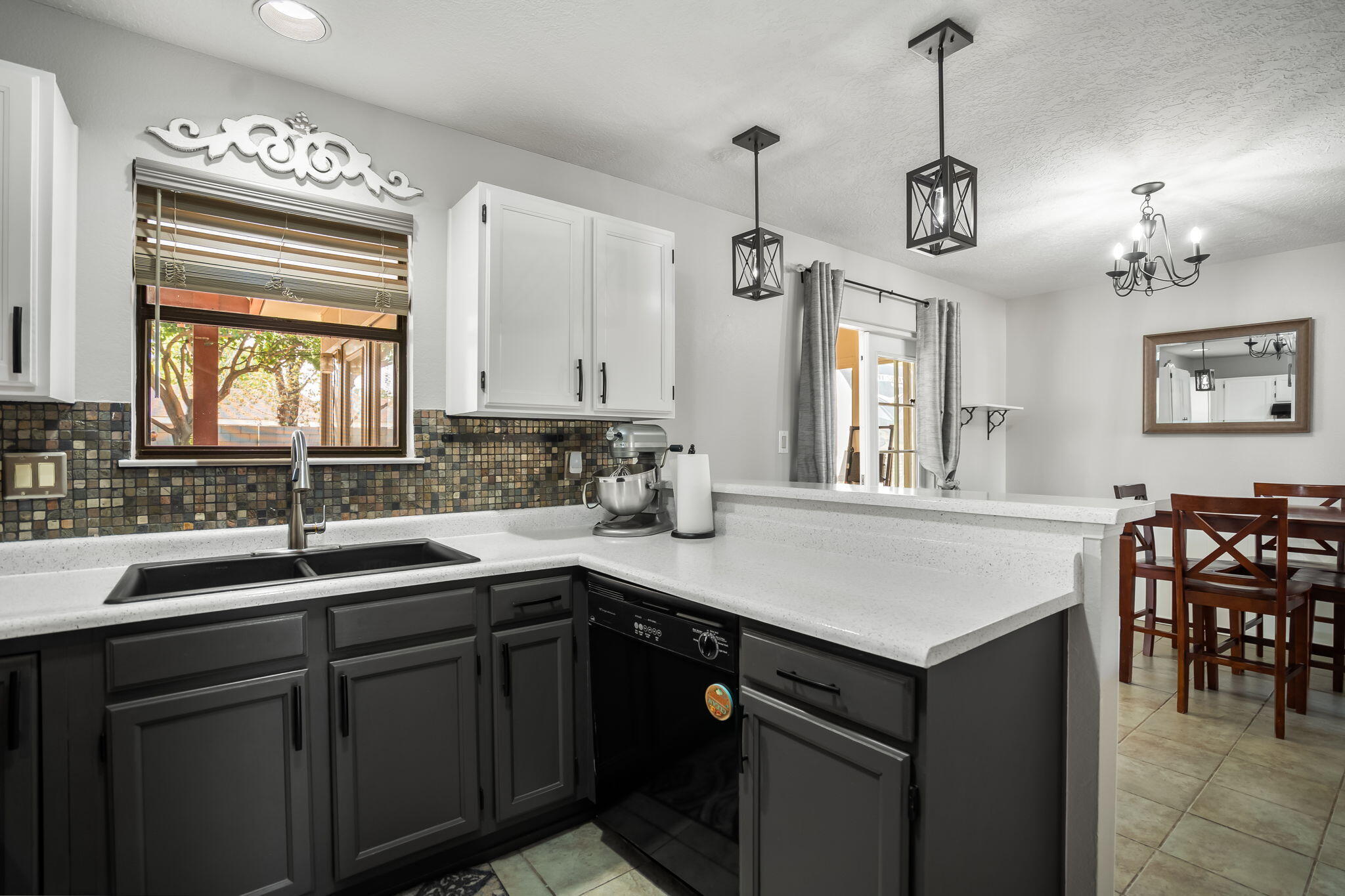 Photo 18 — 5605 Wheelwright Avenue NW