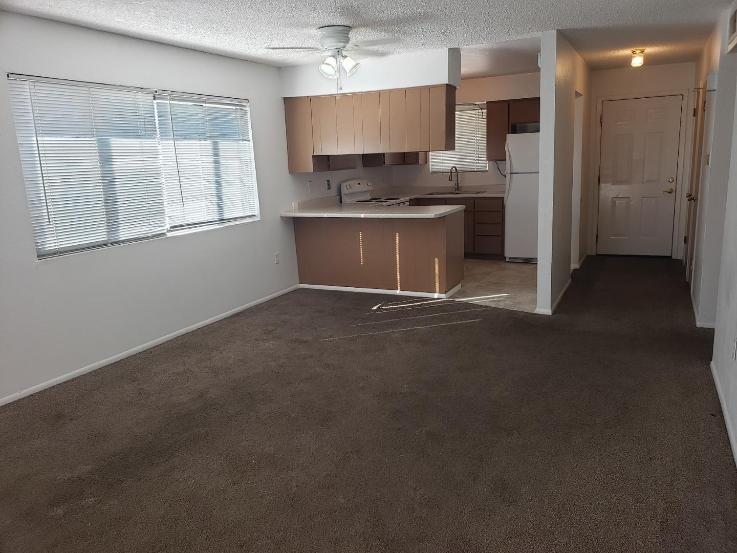 Photo 13 — 1729 Paisano Street NE Apt 4