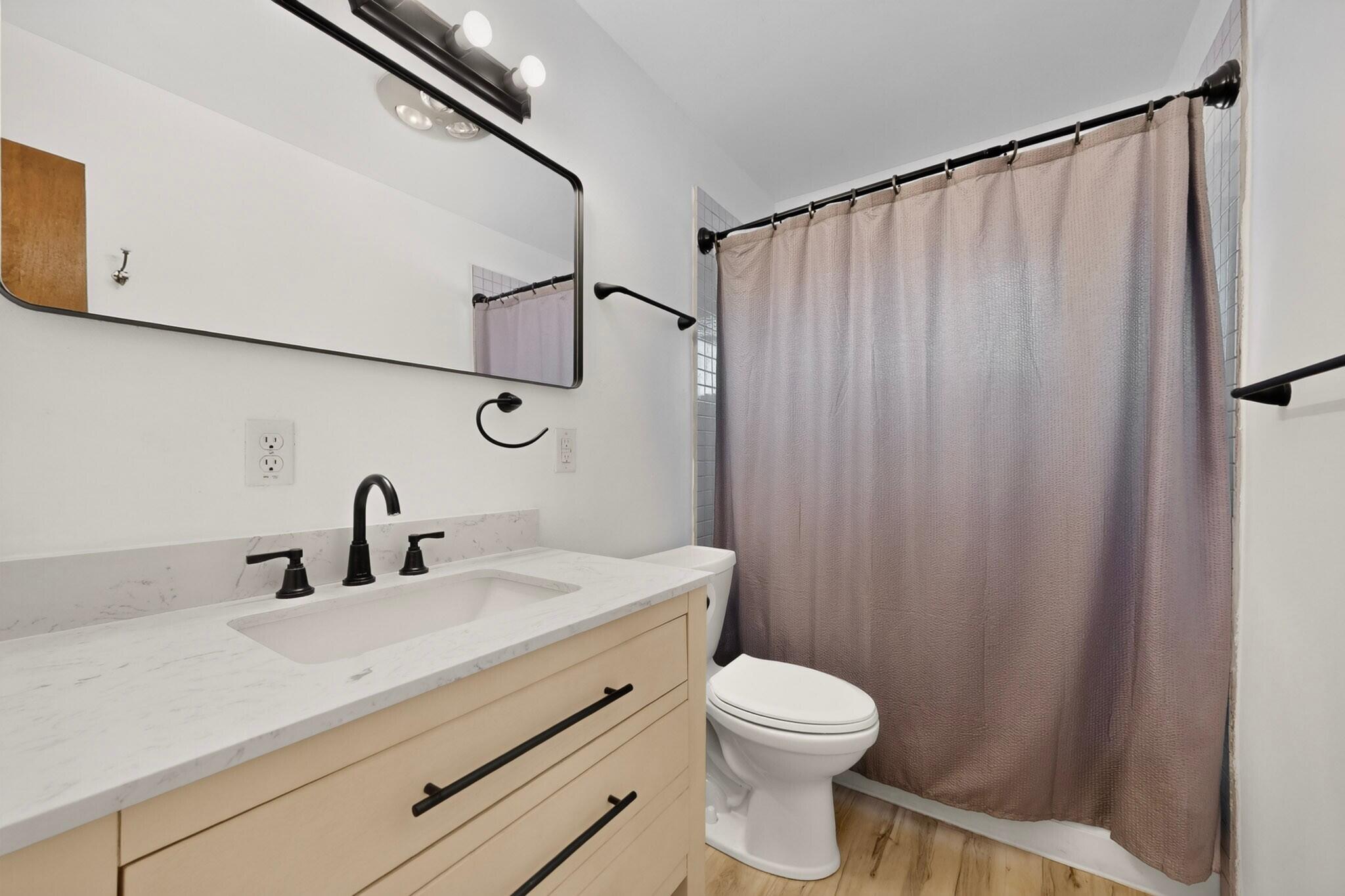 Photo 9 — 9312 Luthy Circle NE