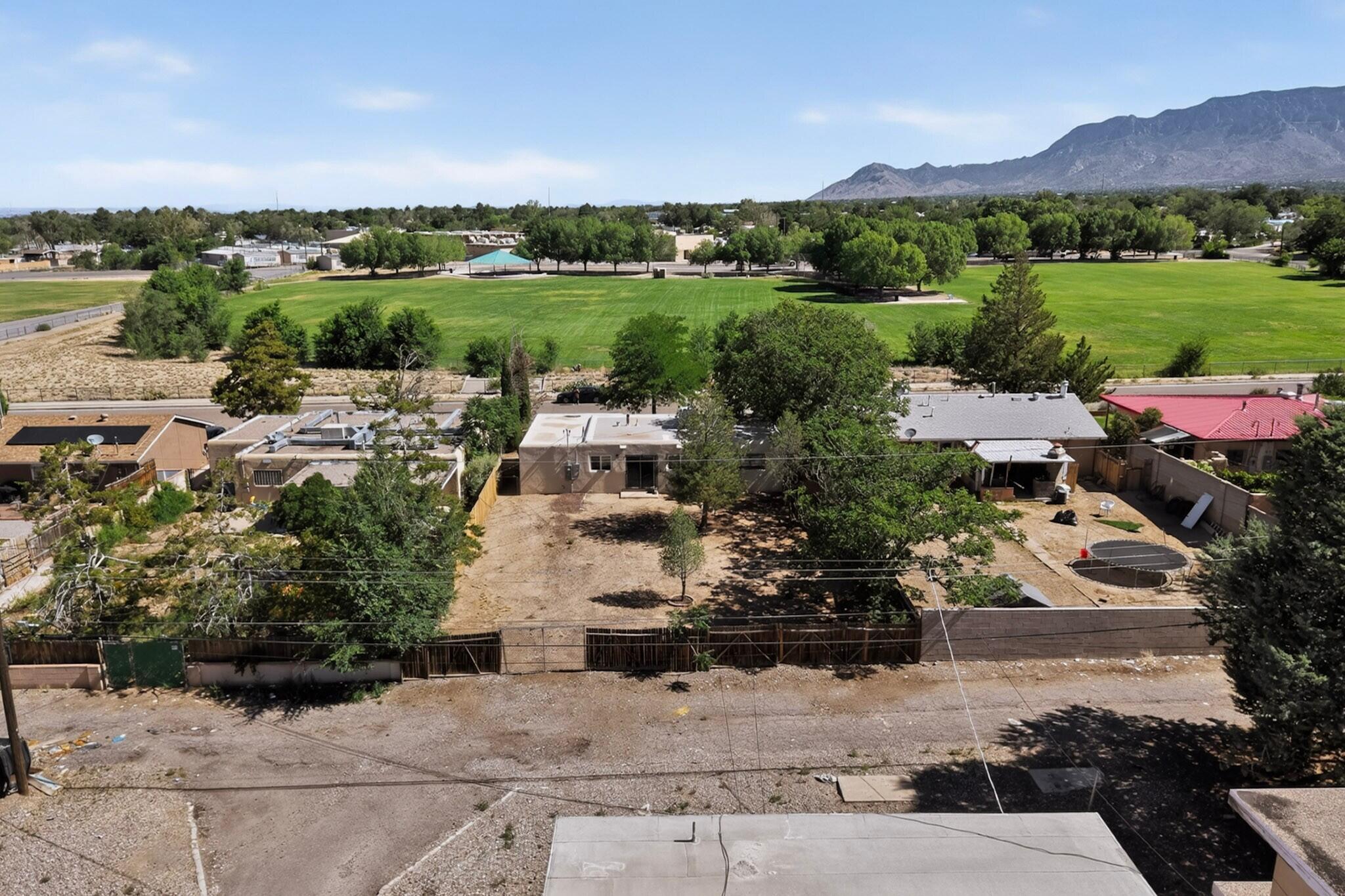 Photo 6 — 9312 Luthy Circle NE