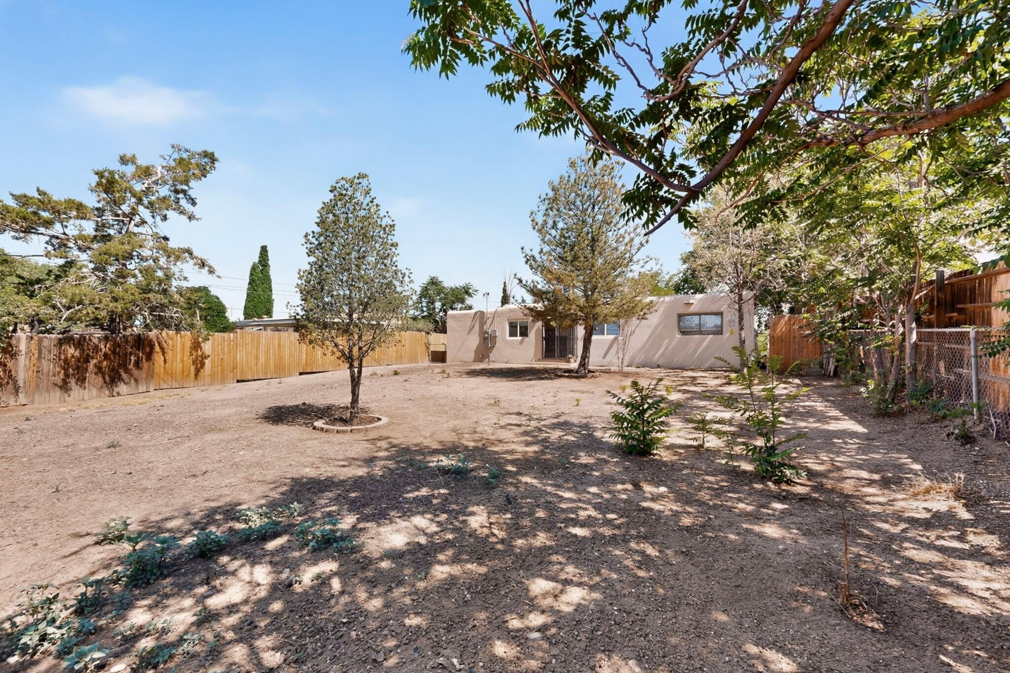Photo 4 — 9312 Luthy Circle NE