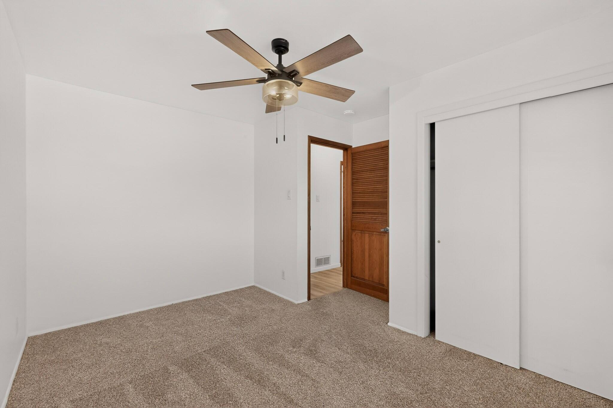 Photo 11 — 9312 Luthy Circle NE