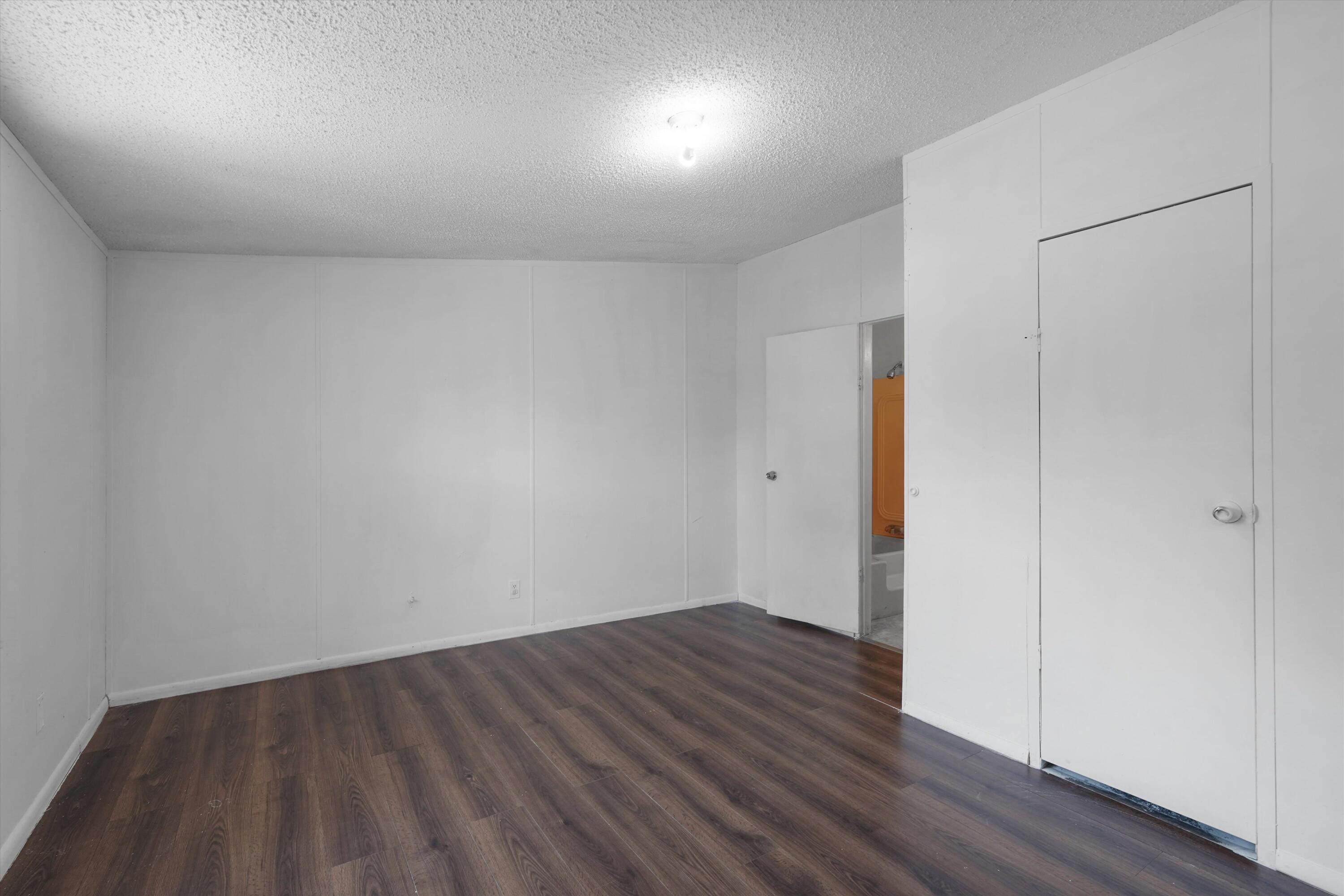 Photo 13 — 4203 Axtell Street SE