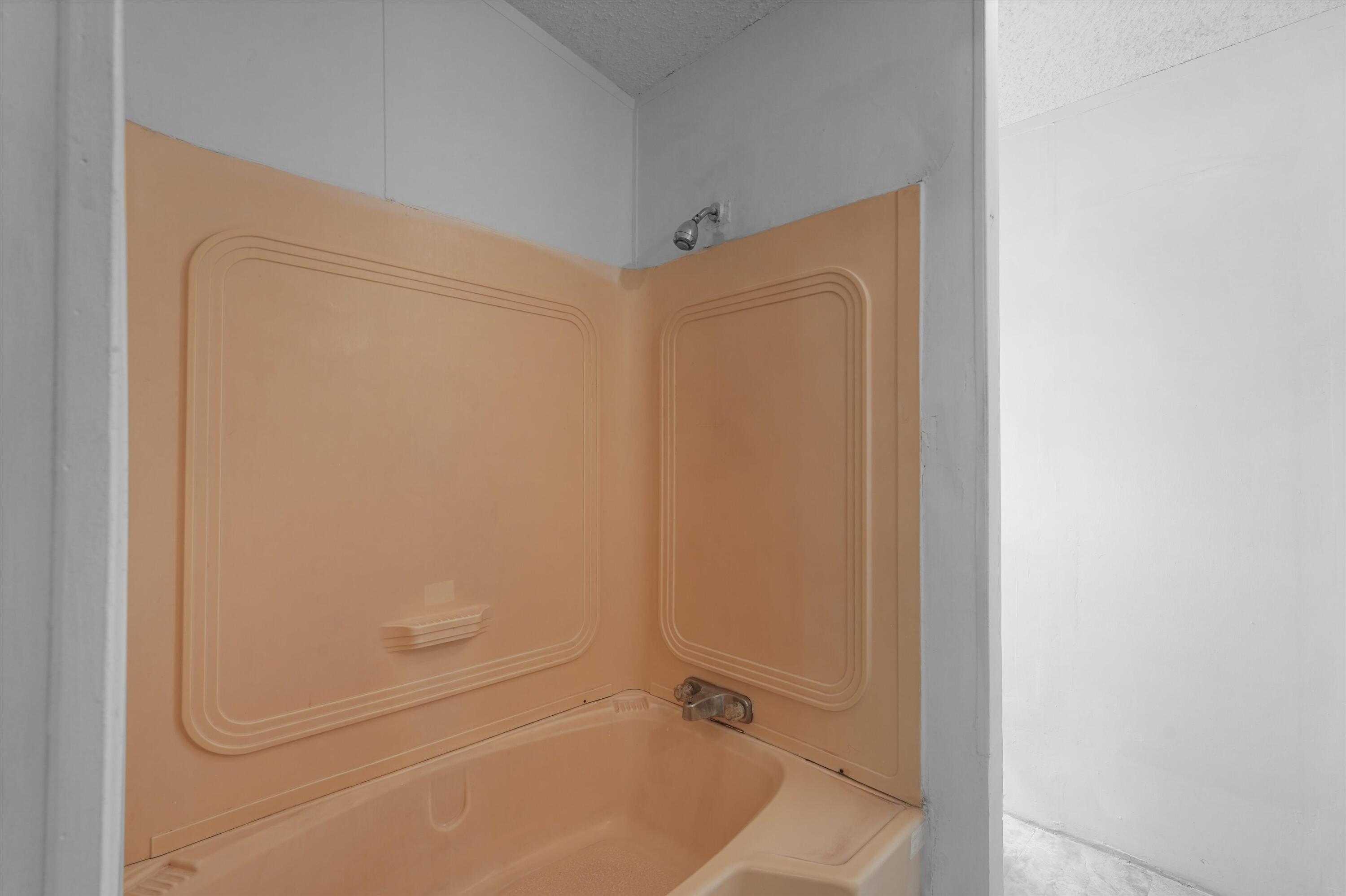 Photo 9 — 4203 Axtell Street SE