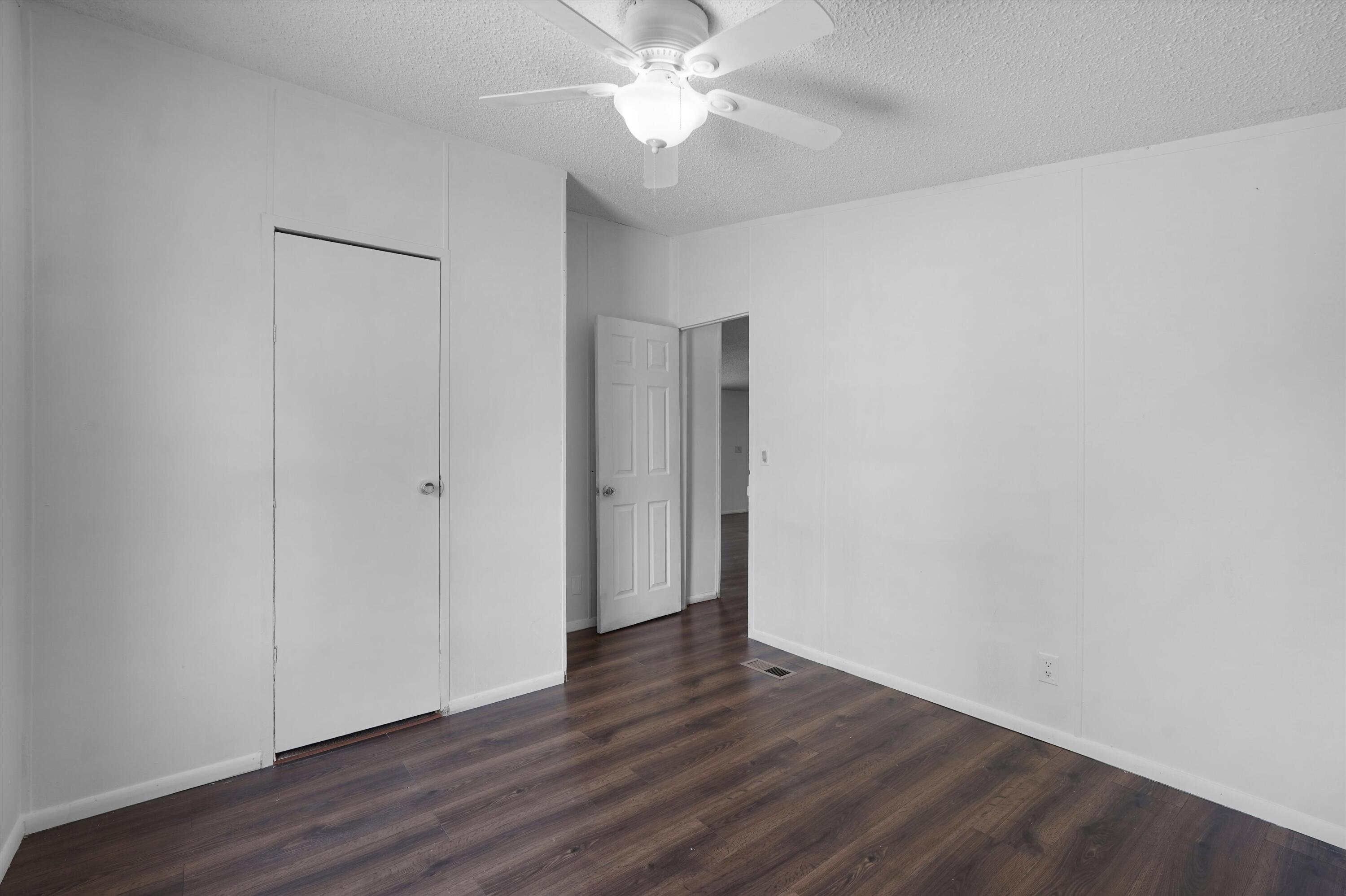Photo 5 — 4203 Axtell Street SE