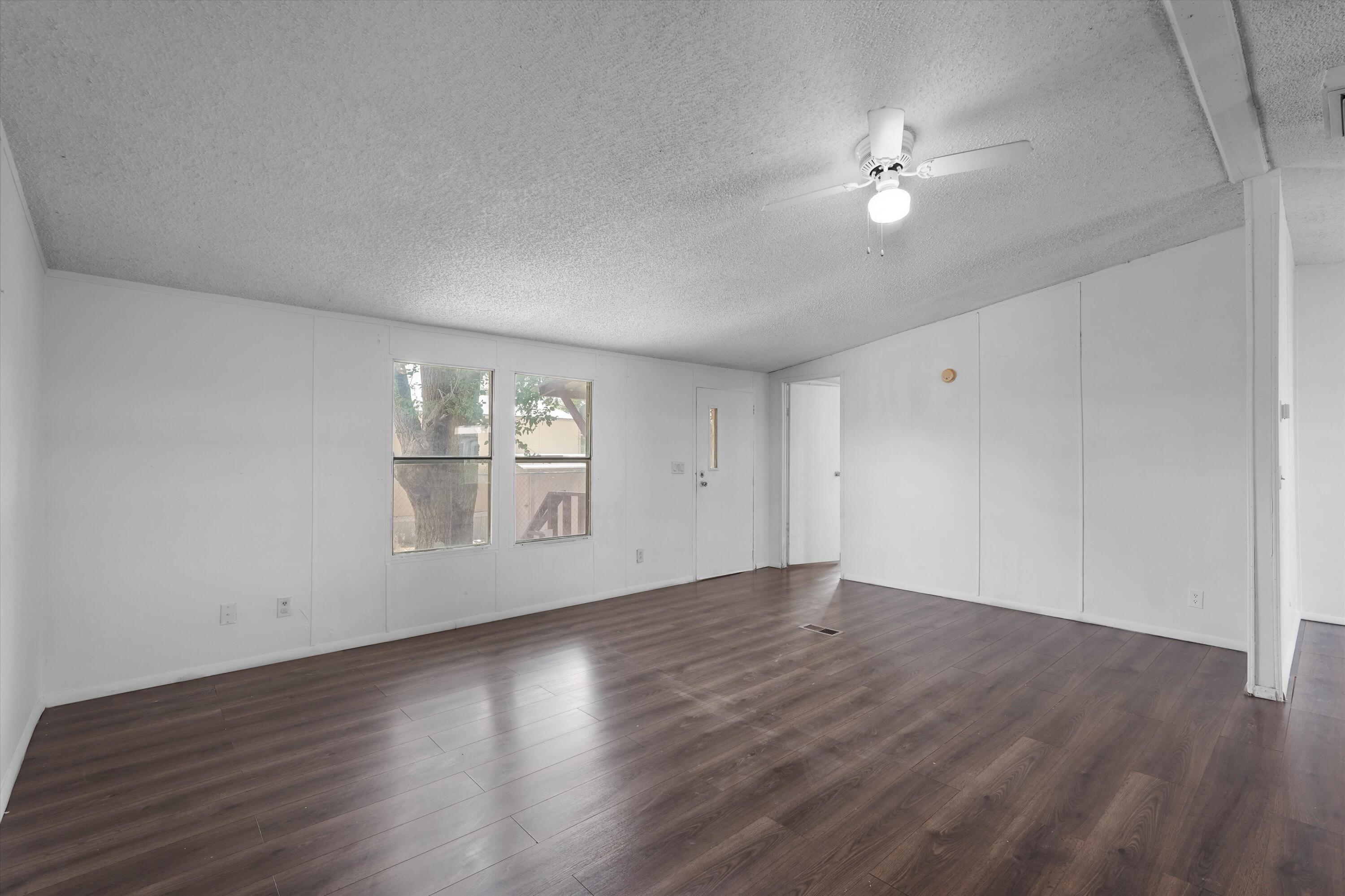 Photo 19 — 4203 Axtell Street SE