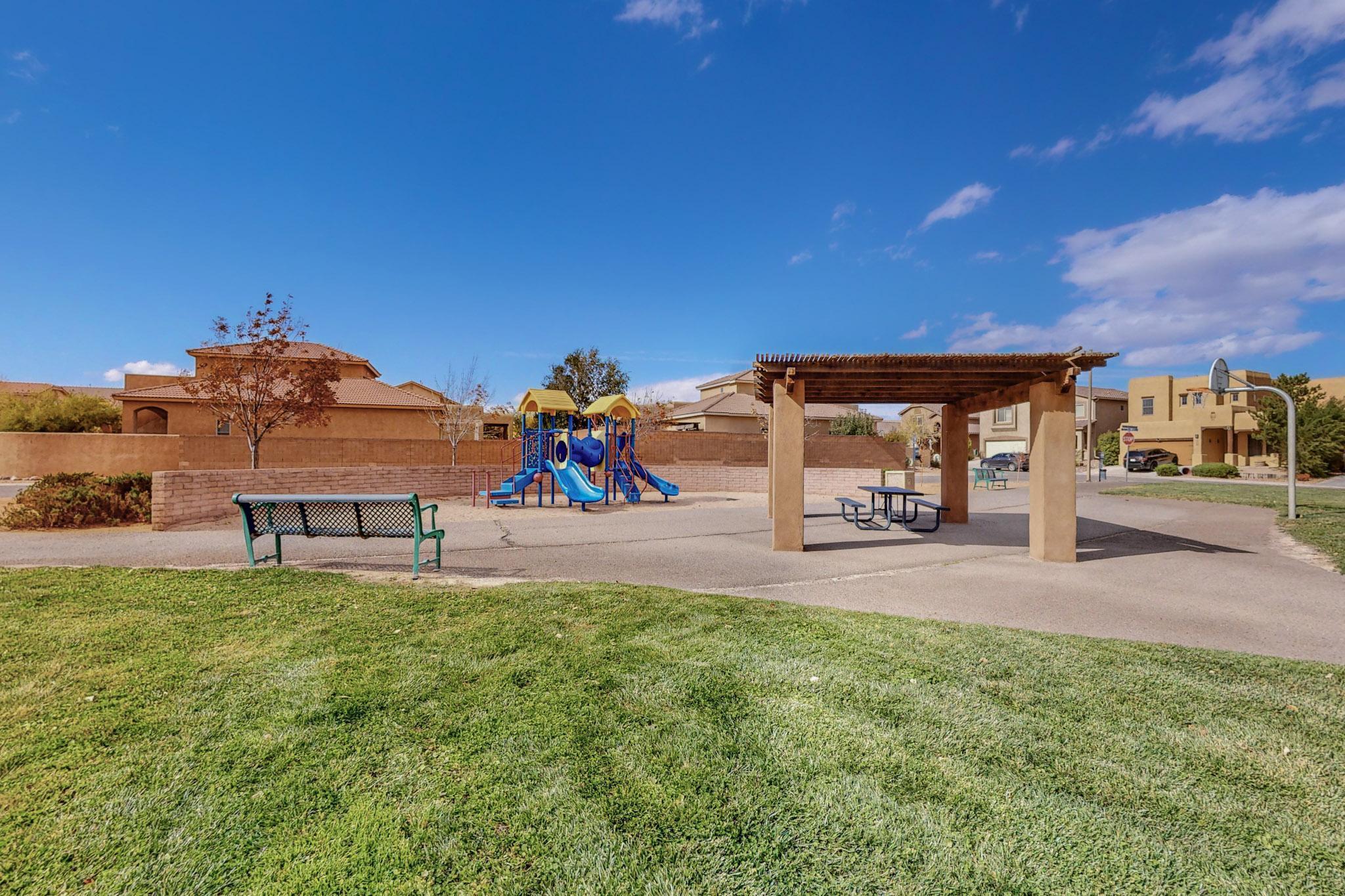 Photo 4 — 1044 Cristanos Drive