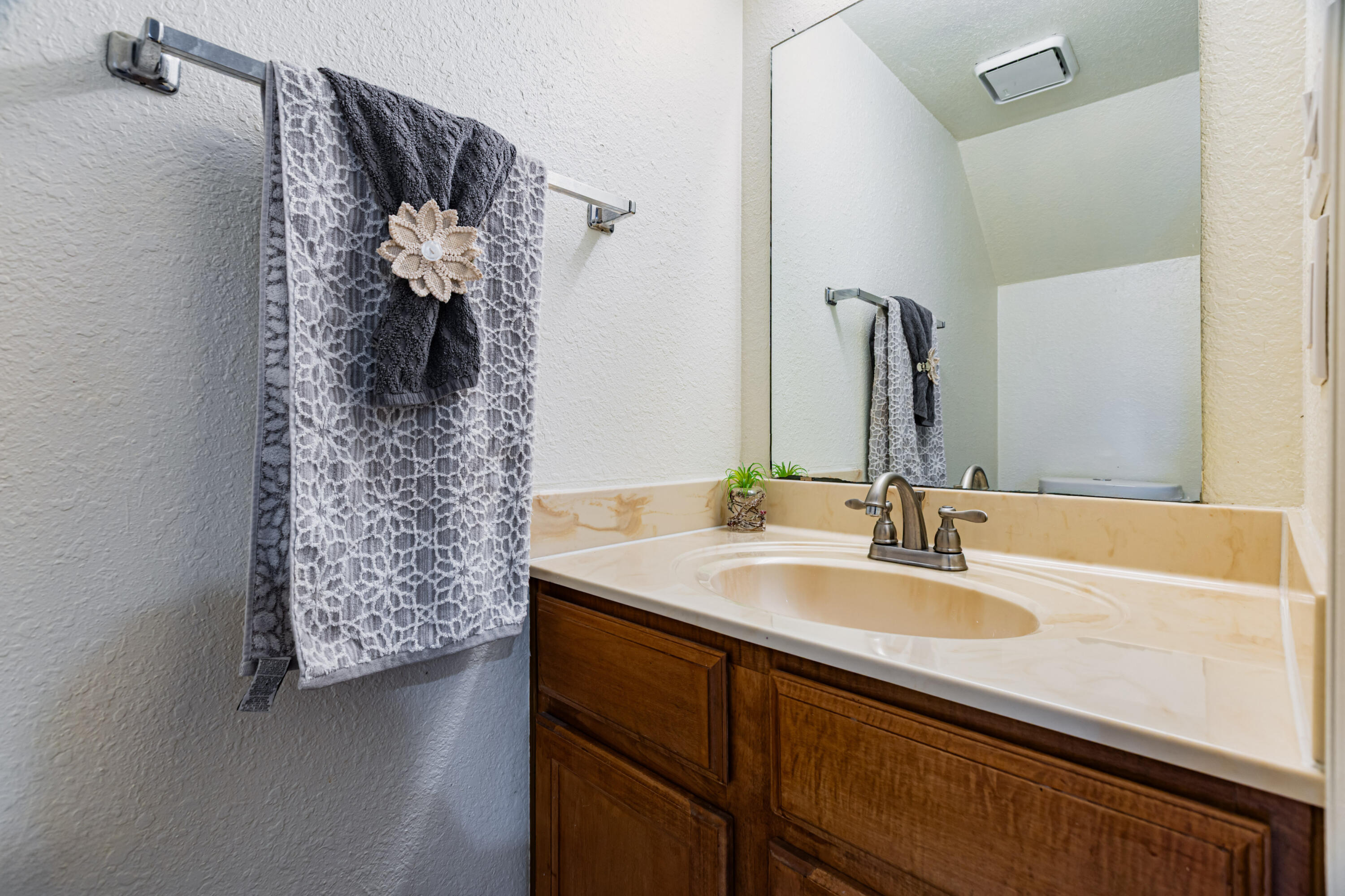 Photo 3 — 3301 Monroe Street NE UNIT J109