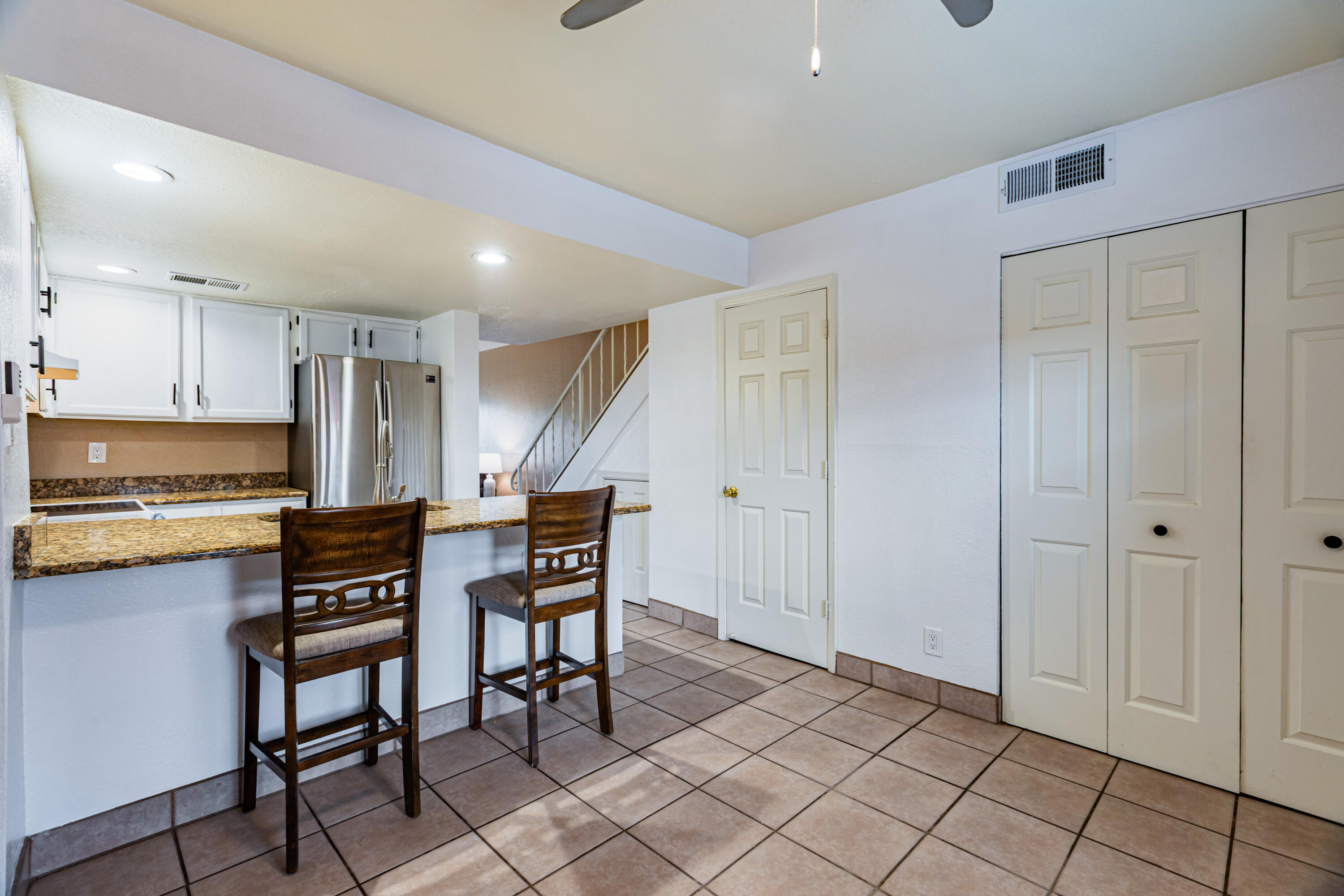 Photo 6 — 3301 Monroe Street NE UNIT J109