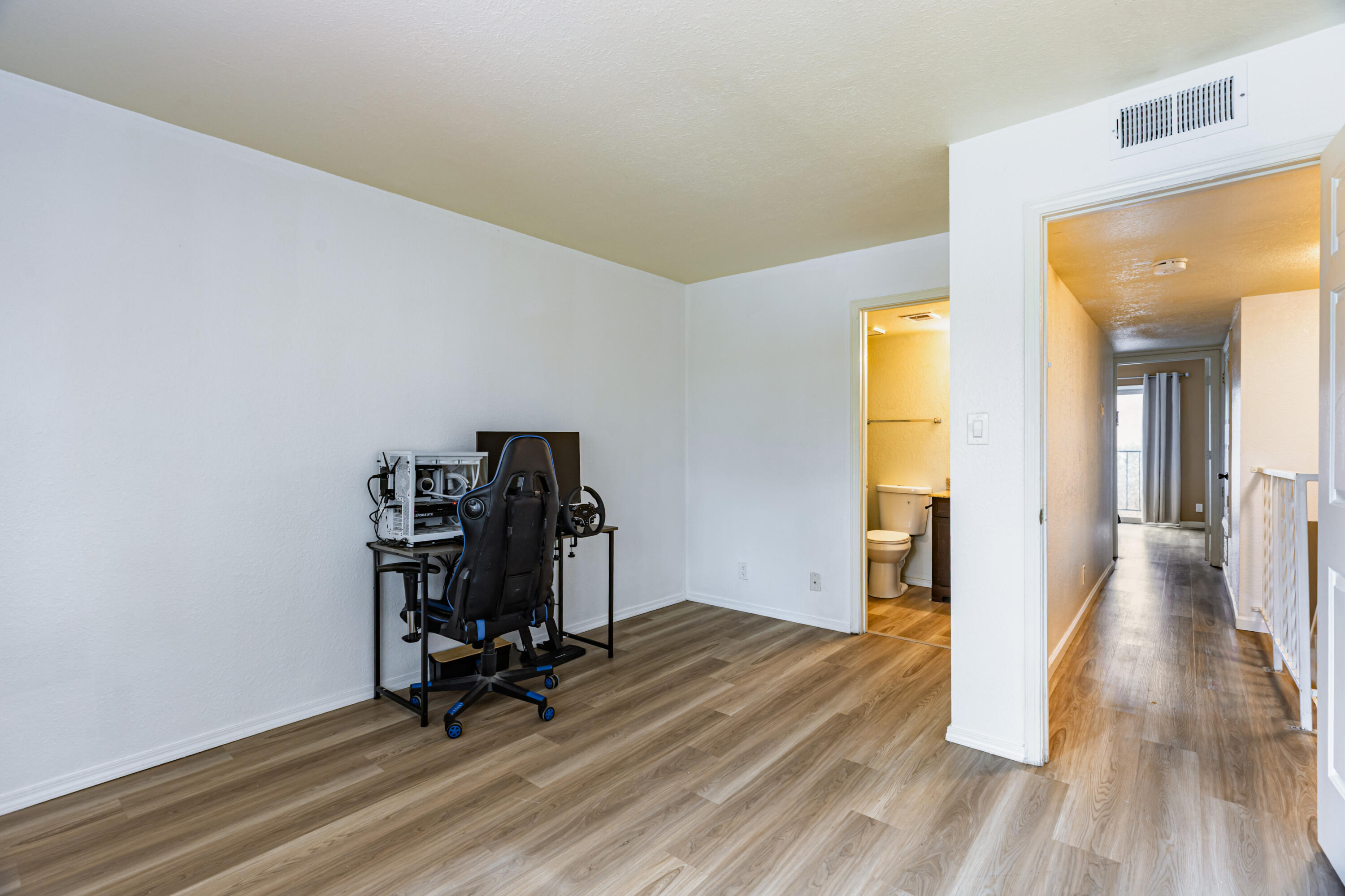 Photo 13 — 3301 Monroe Street NE UNIT J109