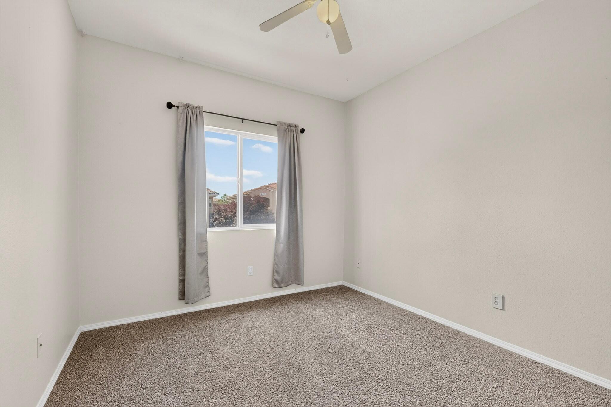 Photo 18 — 6800 Vista Del Norte Road NE #1722