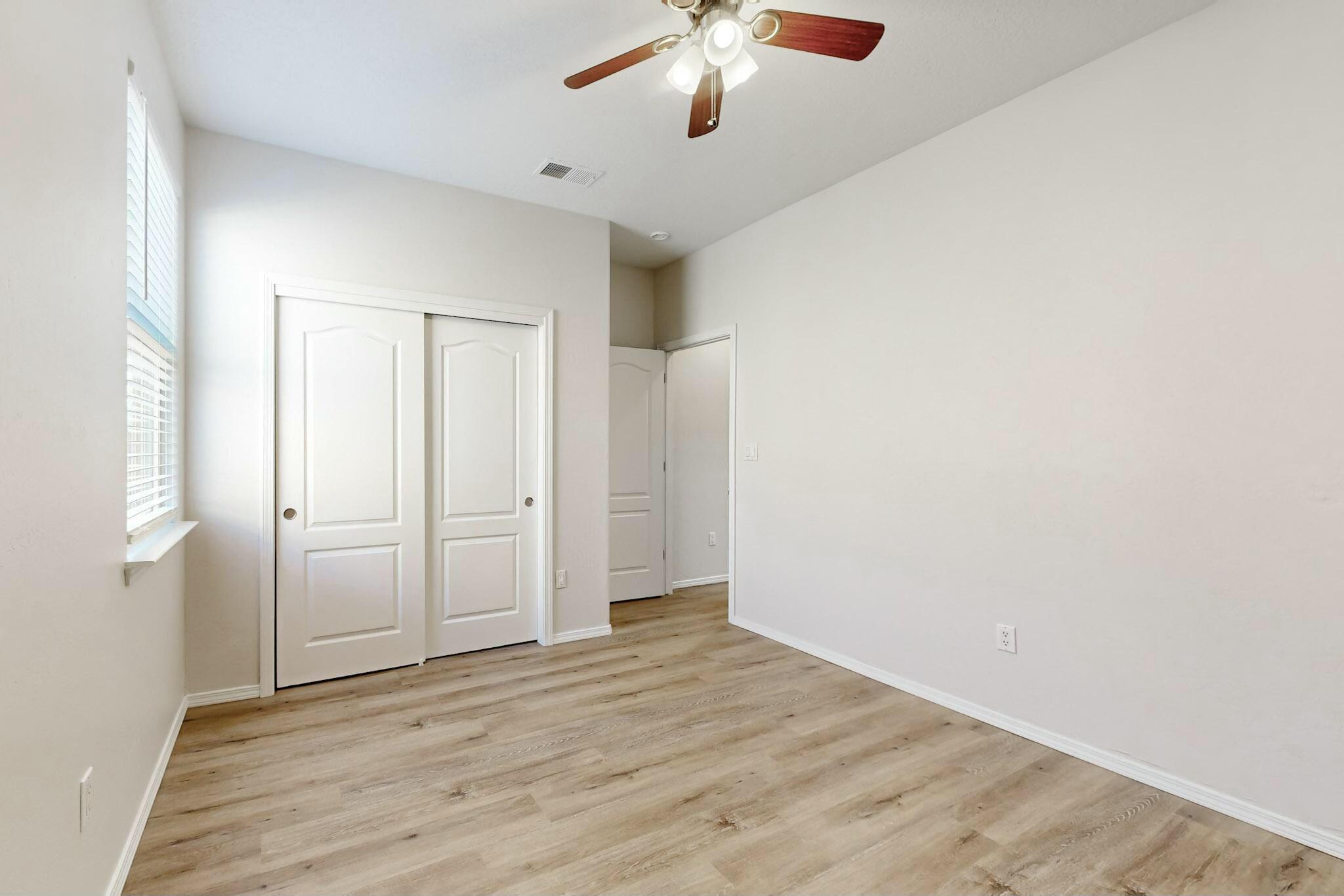 Photo 17 — 233 Shangri La Court NW